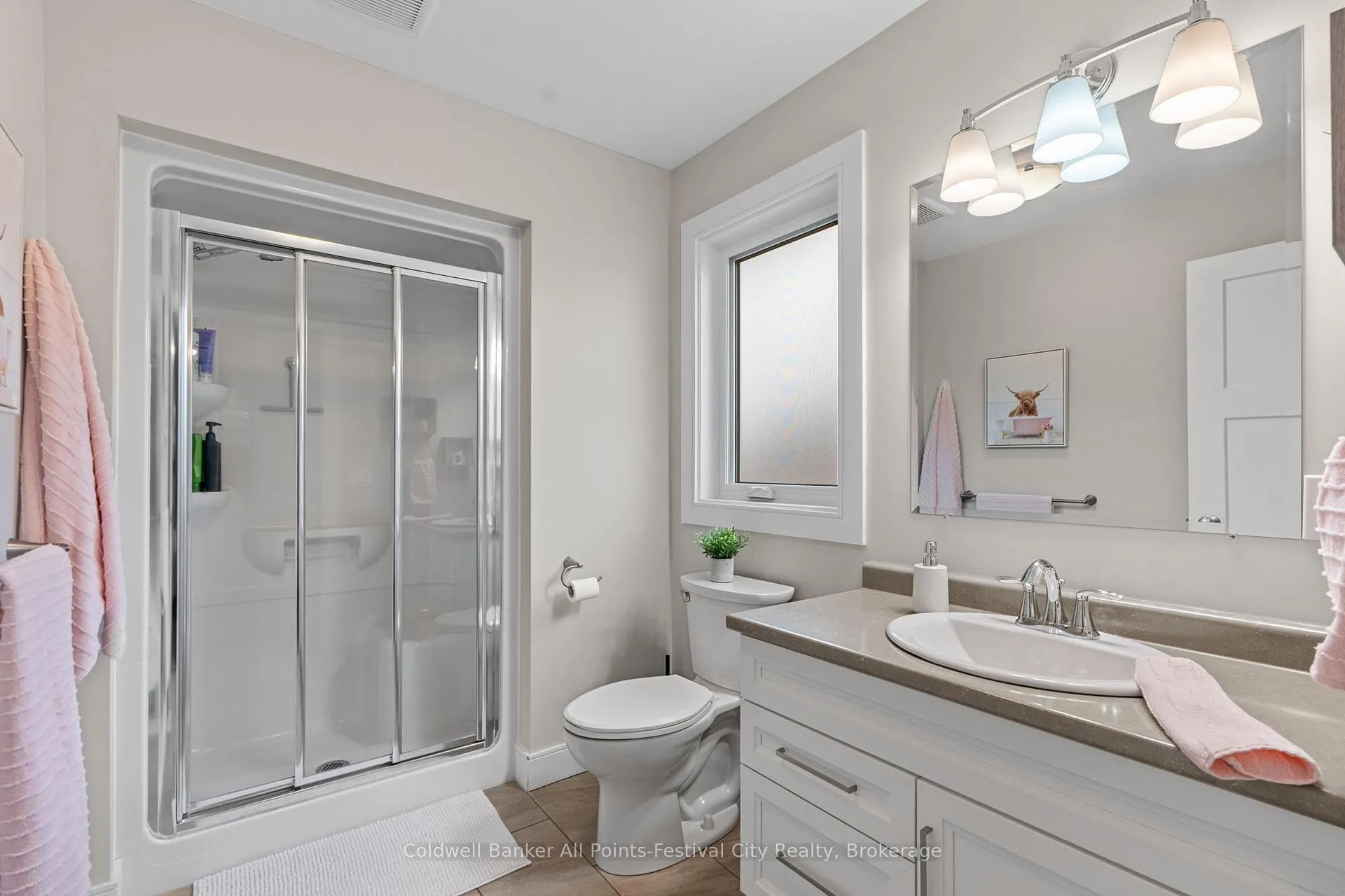 Photo 21 of 44 Huron Heights Drive, Ashfield-Colborne-Wawanosh, Colborne — HOMEH