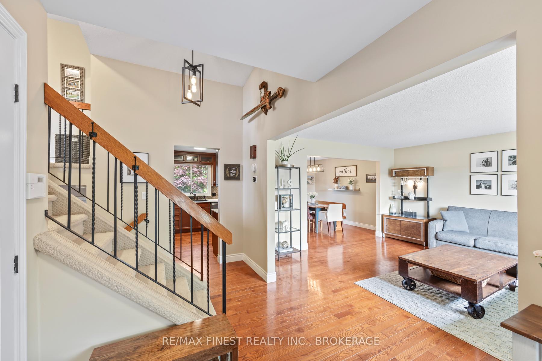 Photo 6 of 1059 Pembridge Crescent, Kingston, North of Taylor-Kidd Blvd — HOMEH