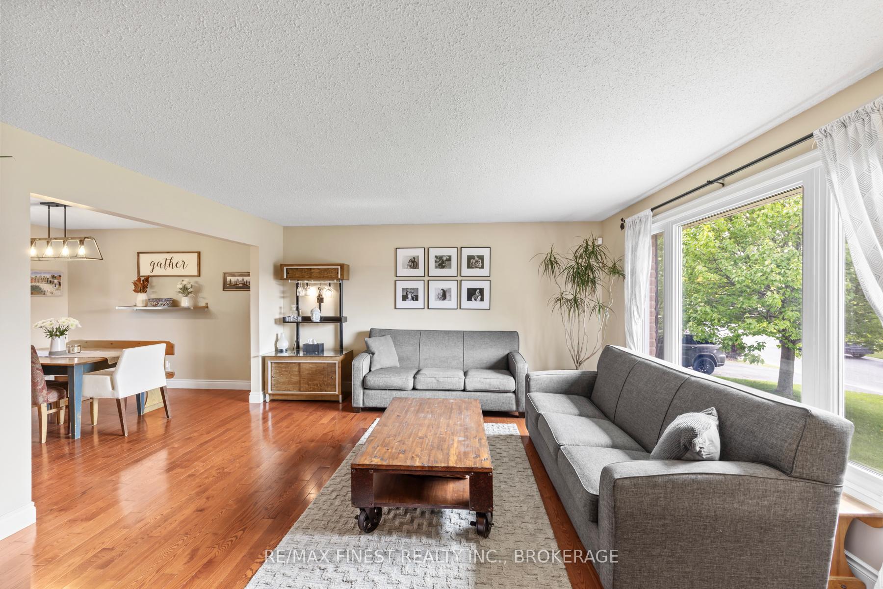 Photo 7 of 1059 Pembridge Crescent, Kingston, North of Taylor-Kidd Blvd — HOMEH