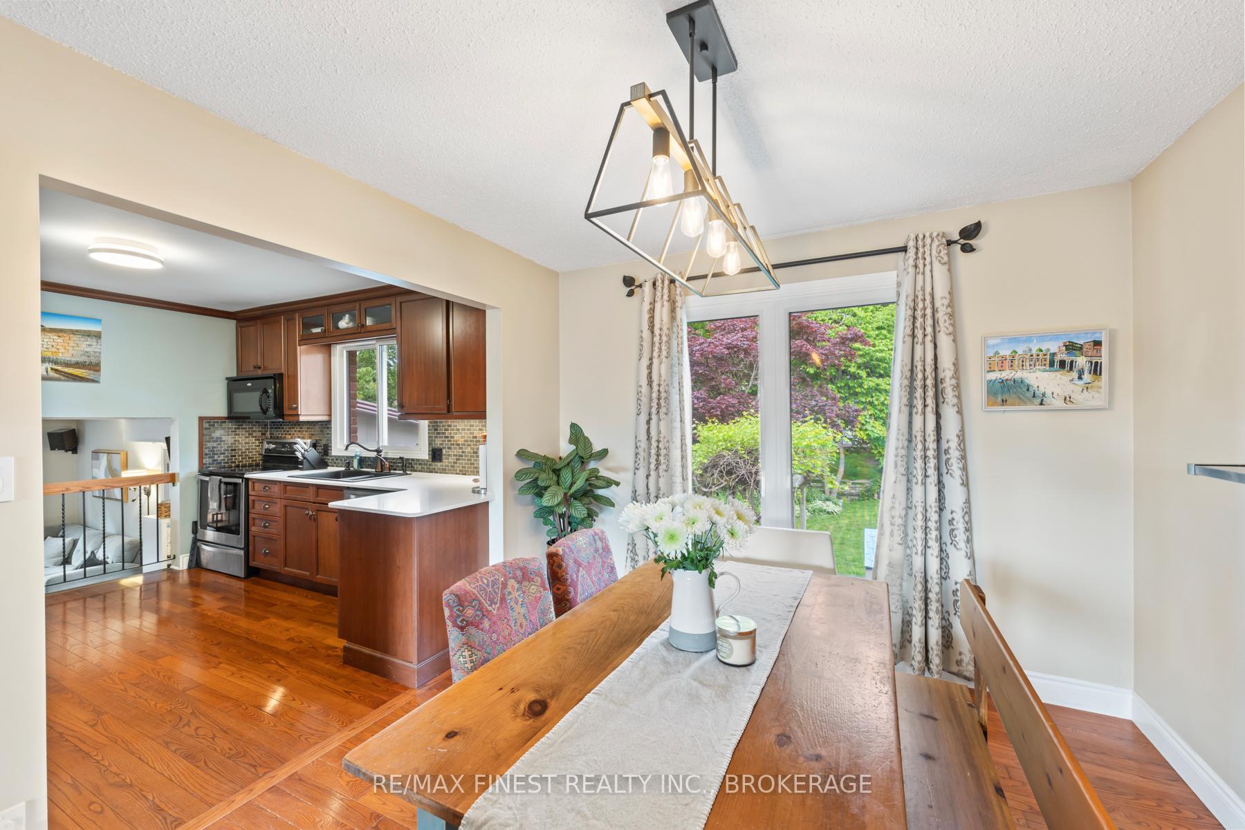 Photo 12 of 1059 Pembridge Crescent, Kingston, North of Taylor-Kidd Blvd — HOMEH