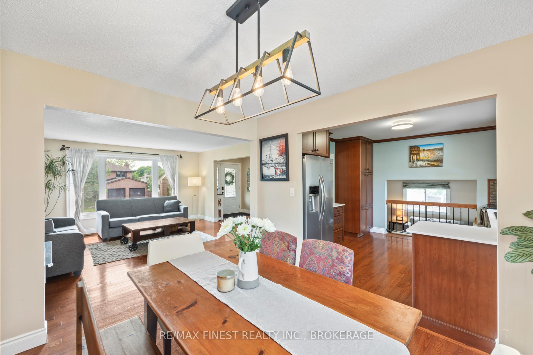 Photo 13 of 1059 Pembridge Crescent, Kingston, North of Taylor-Kidd Blvd — HOMEH
