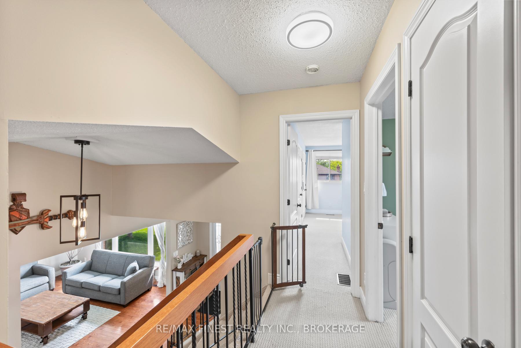 Photo 20 of 1059 Pembridge Crescent, Kingston, North of Taylor-Kidd Blvd — HOMEH
