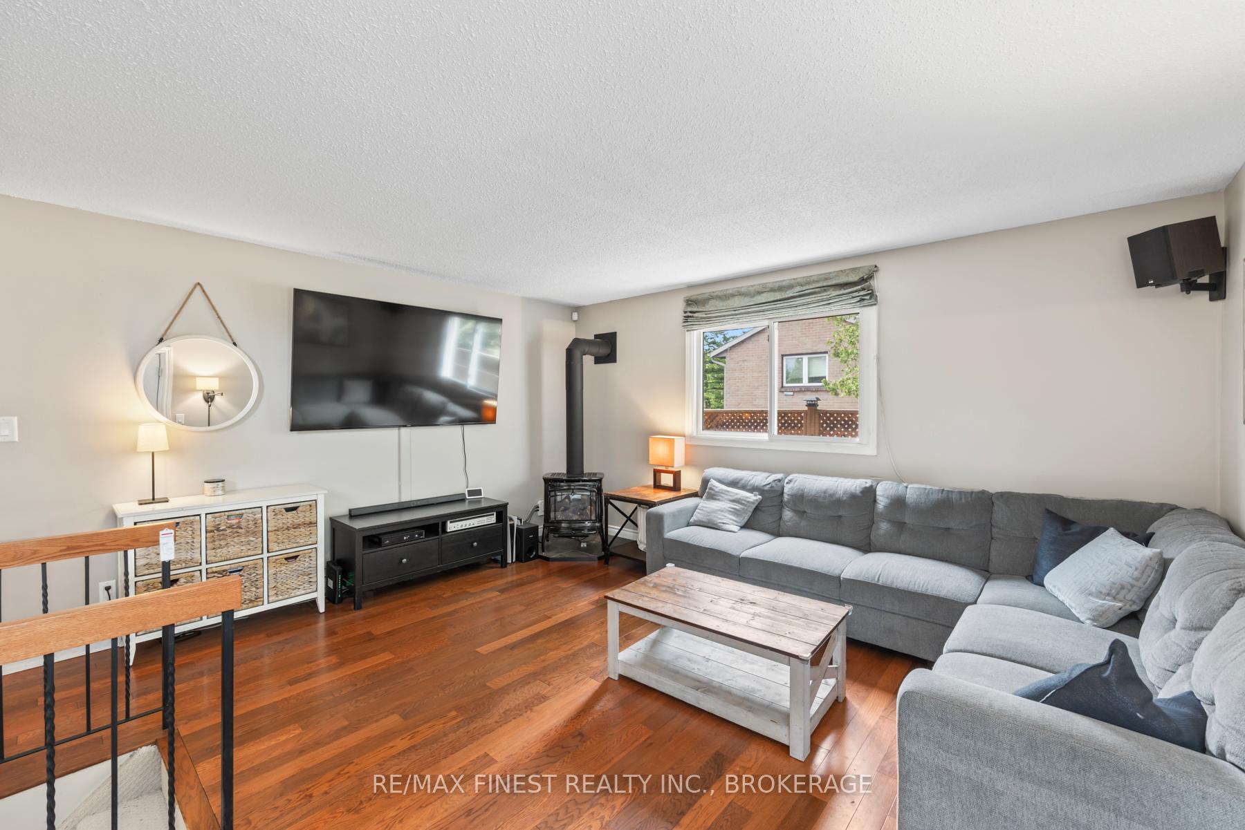 Photo 31 of 1059 Pembridge Crescent, Kingston, North of Taylor-Kidd Blvd — HOMEH