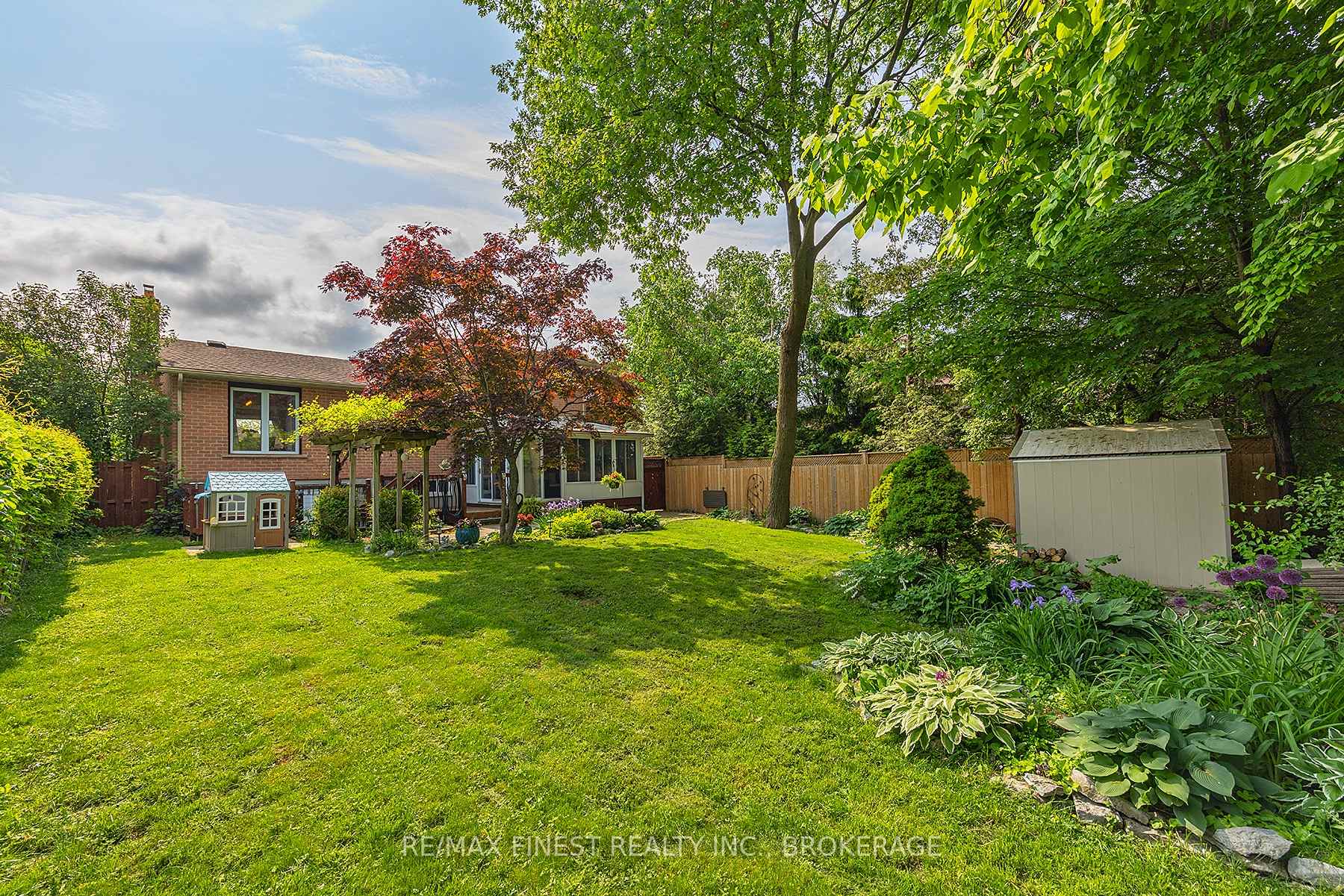 Photo 43 of 1059 Pembridge Crescent, Kingston, North of Taylor-Kidd Blvd — HOMEH