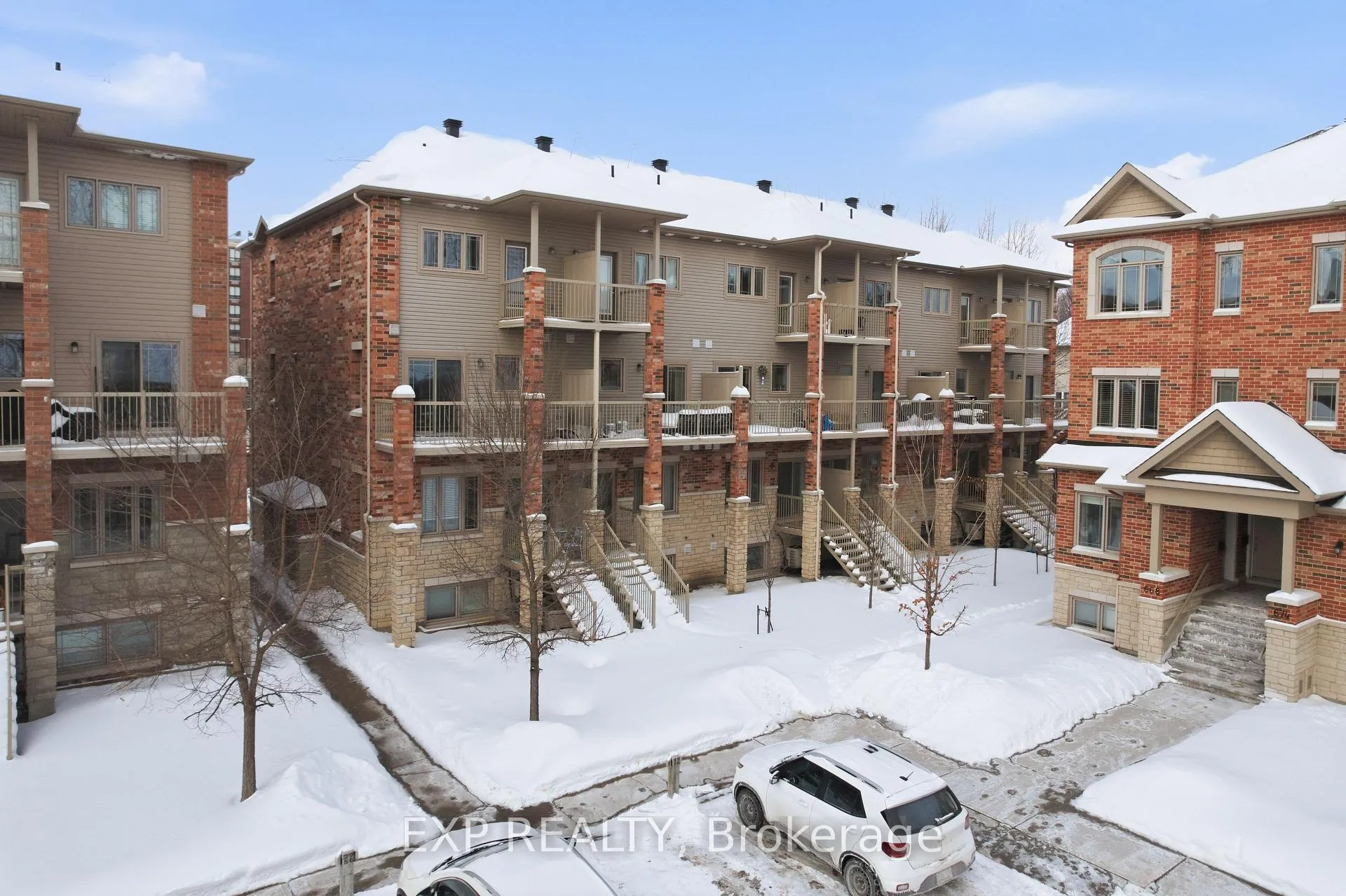 Photo 2 of 634 Danaca Private, Ottawa, Carson Meadows — HOMEH