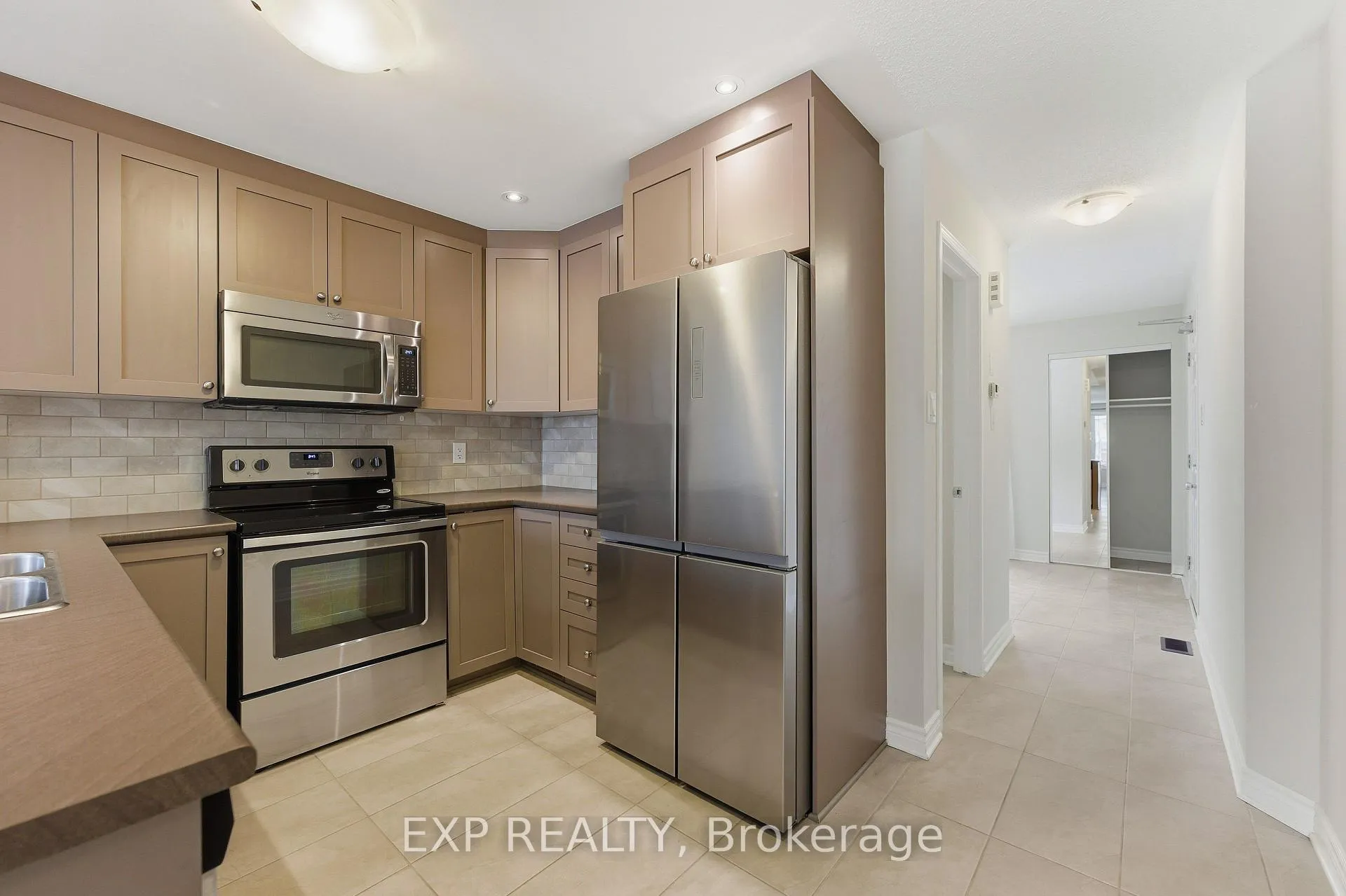 Photo 8 of 634 Danaca Private, Ottawa, Carson Meadows — HOMEH