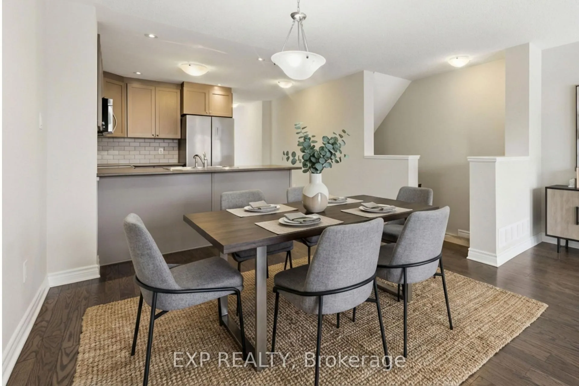 Photo 9 of 634 Danaca Private, Ottawa, Carson Meadows — HOMEH