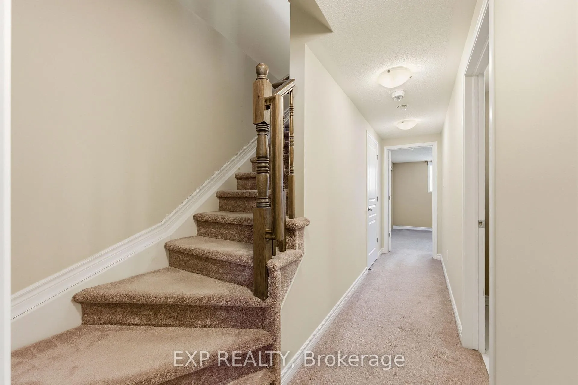 Photo 15 of 634 Danaca Private, Ottawa, Carson Meadows — HOMEH