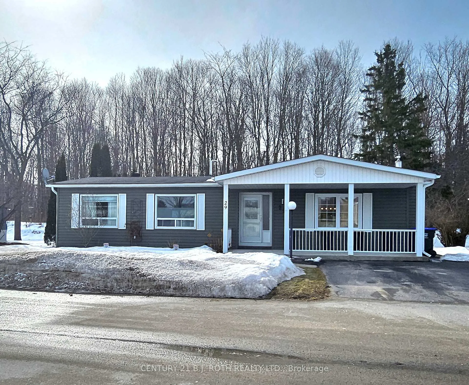 Front of 29 Corner Brook Trail