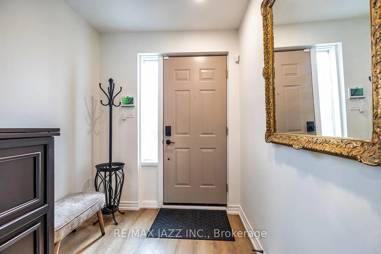 Photo 4 of Unit 77, 77 Park Lane Circle, Clarington, Bowmanville — HOMEH