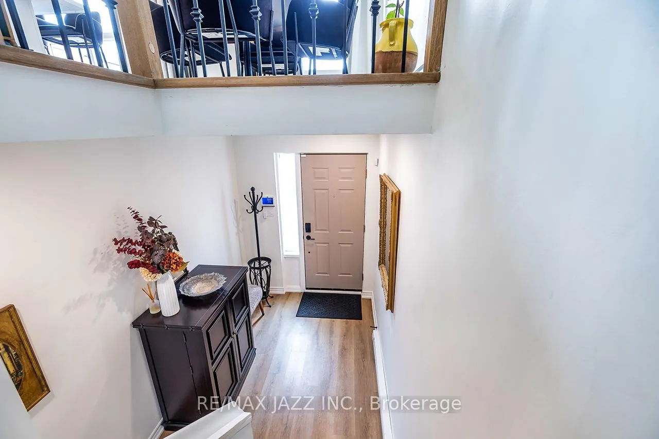 Photo 5 of Unit 77, 77 Park Lane Circle, Clarington, Bowmanville — HOMEH