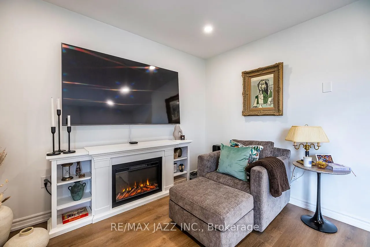 Photo 18 of Unit 77, 77 Park Lane Circle, Clarington, Bowmanville — HOMEH