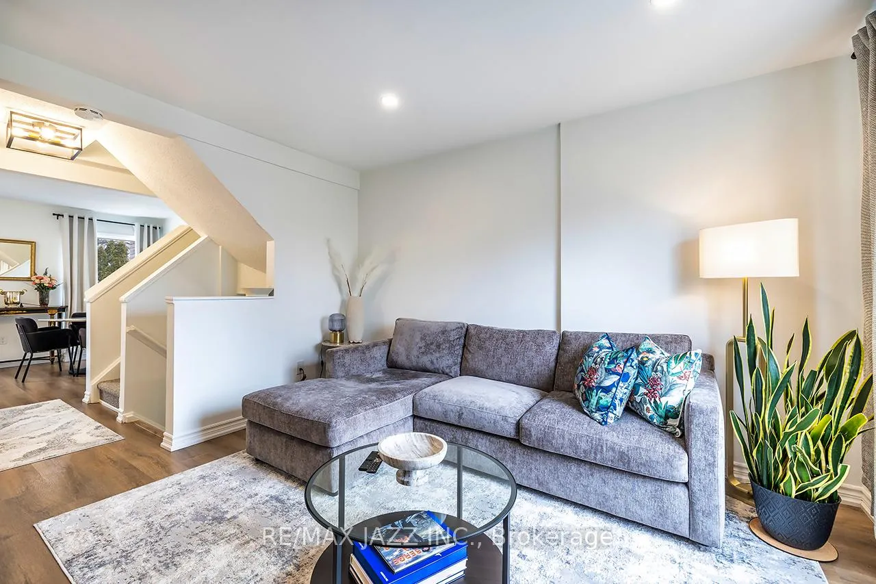Photo 19 of Unit 77, 77 Park Lane Circle, Clarington, Bowmanville — HOMEH