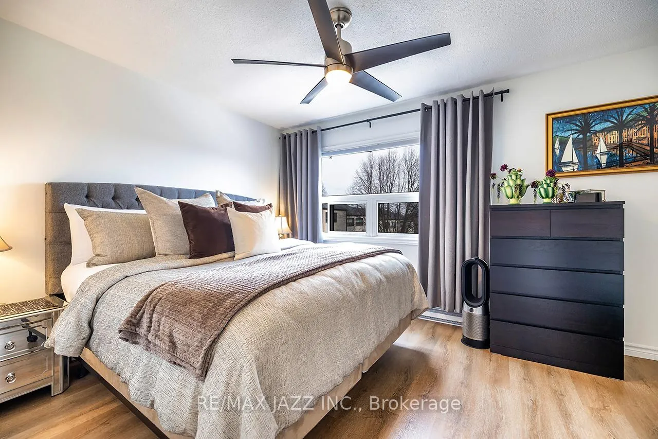 Photo 23 of Unit 77, 77 Park Lane Circle, Clarington, Bowmanville — HOMEH