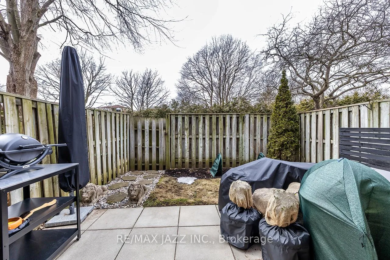 Photo 31 of Unit 77, 77 Park Lane Circle, Clarington, Bowmanville — HOMEH