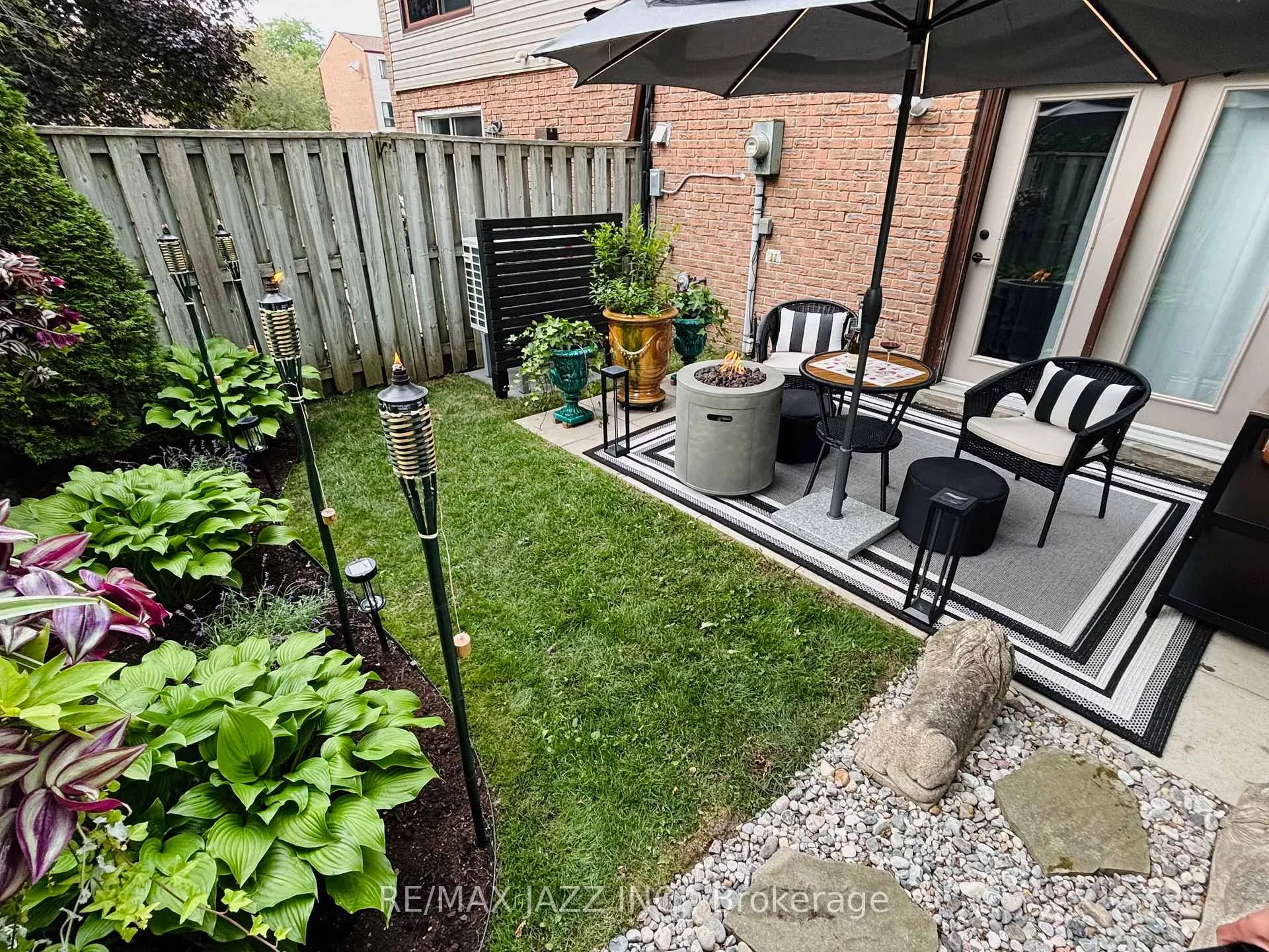 Photo 37 of Unit 77, 77 Park Lane Circle, Clarington, Bowmanville — HOMEH