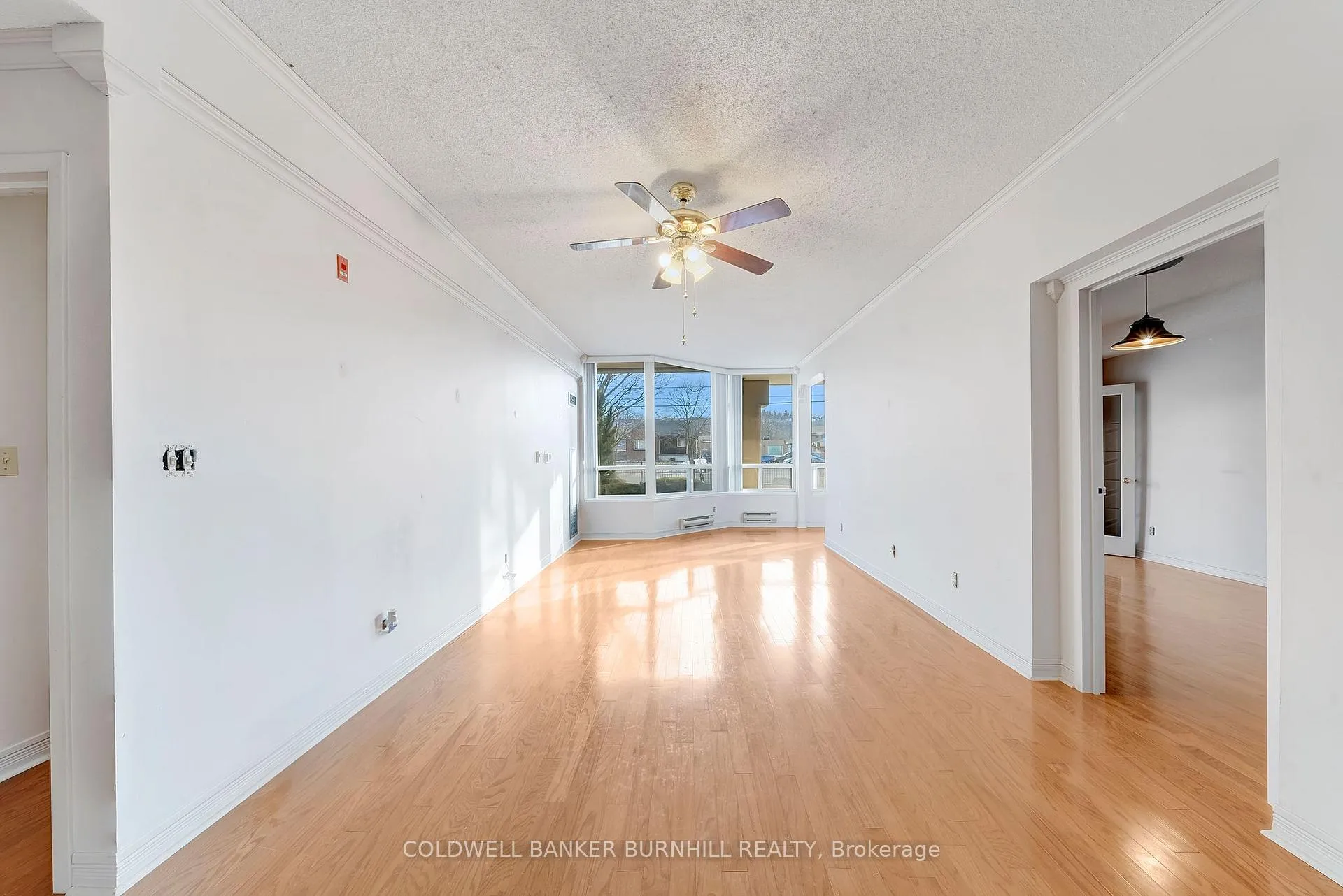 Photo 8 of Unit 112, 495 Highway 8, Hamilton, Stoney Creek — HOMEH
