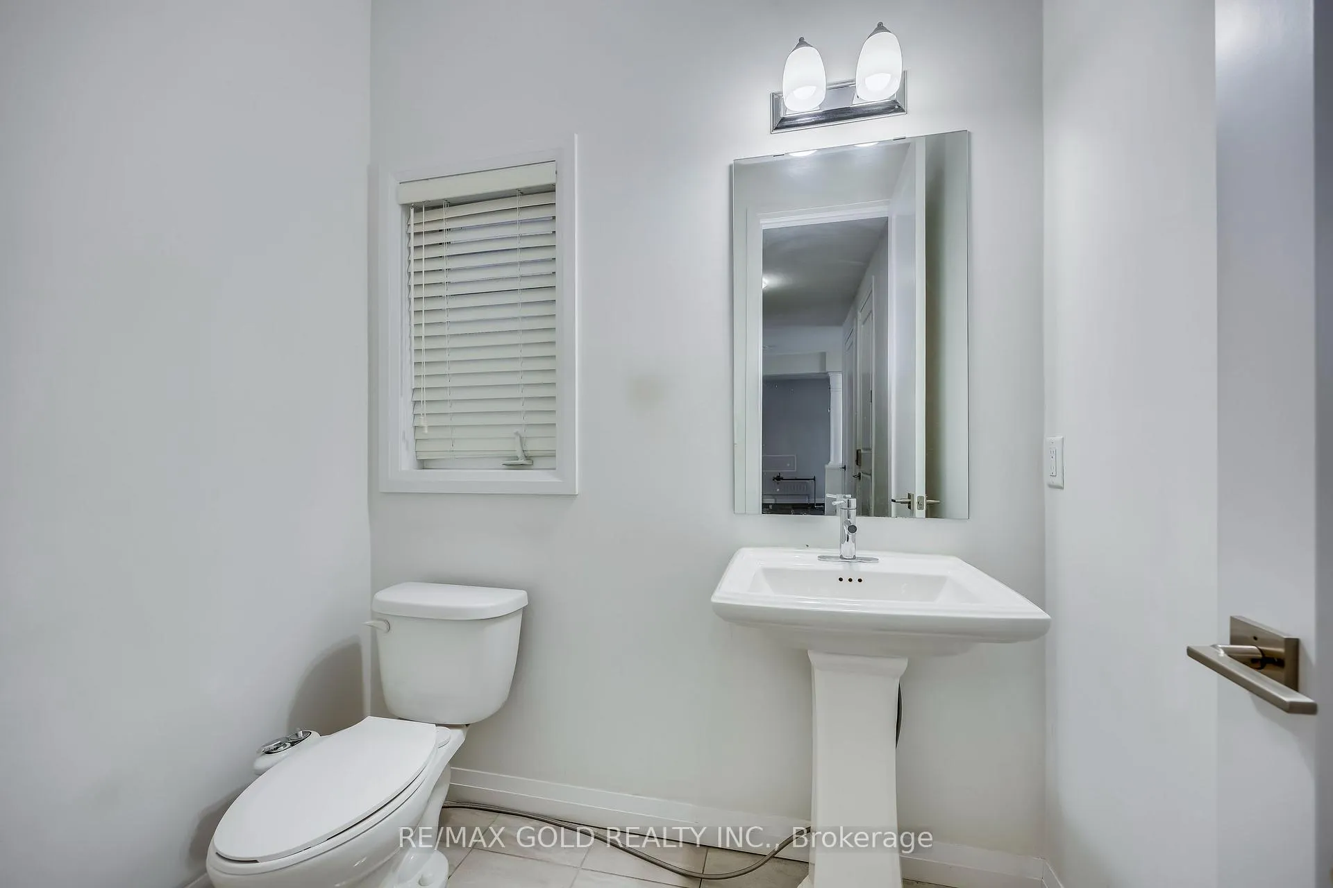 Photo 7 of 56 Lexington Avenue, Hamilton, Stoney Creek Mountain — HOMEH