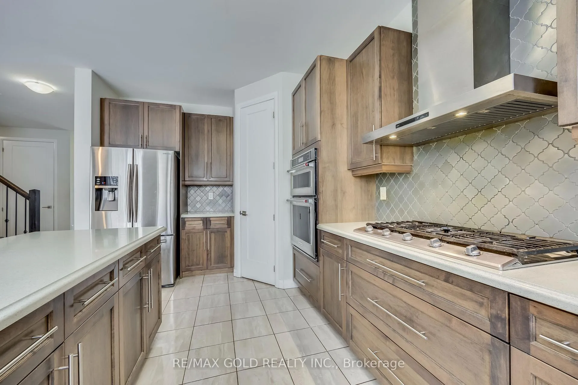 Photo 14 of 56 Lexington Avenue, Hamilton, Stoney Creek Mountain — HOMEH