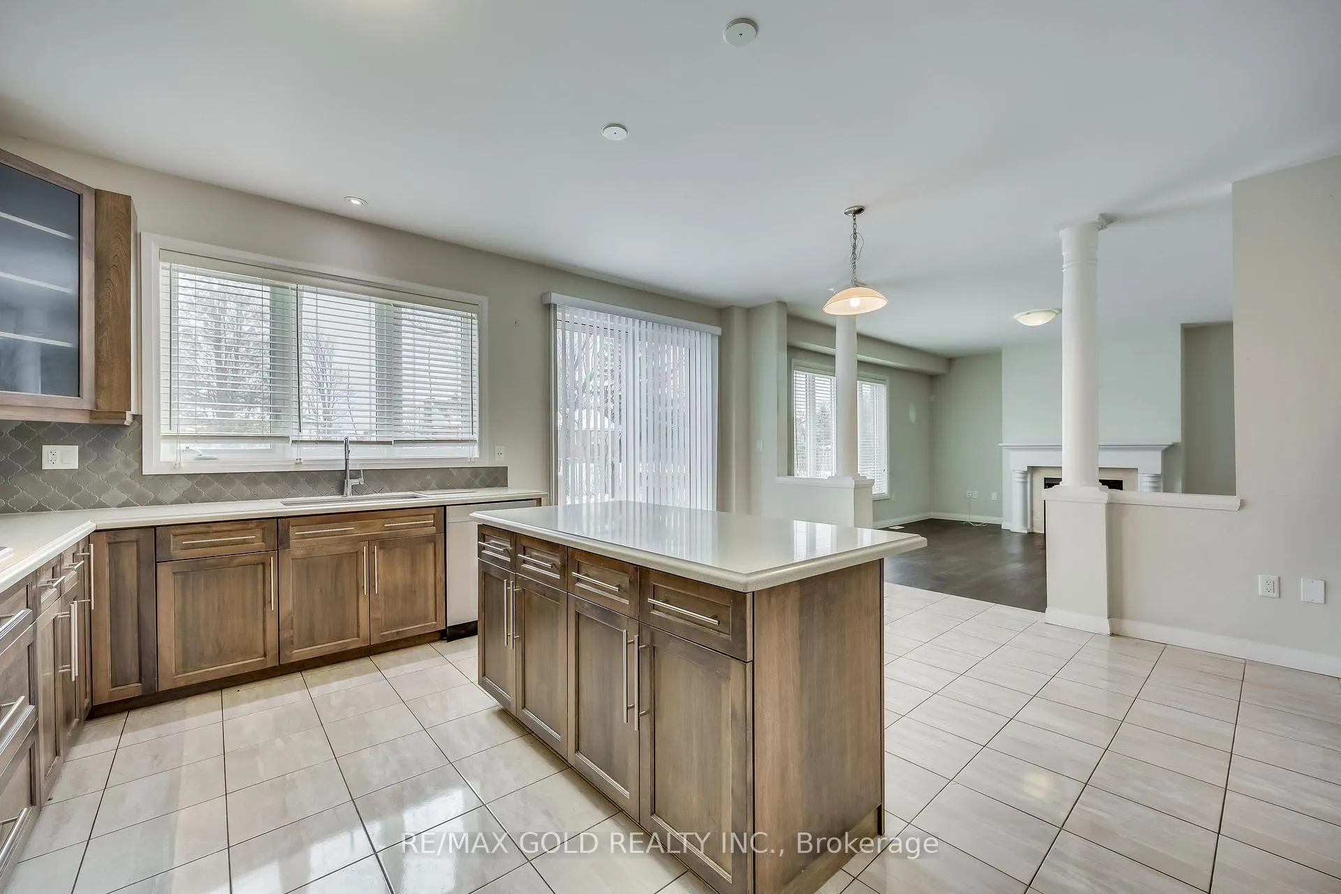 Photo 16 of 56 Lexington Avenue, Hamilton, Stoney Creek Mountain — HOMEH