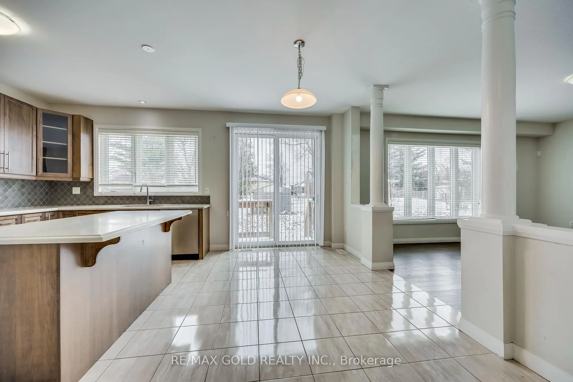 Photo 17 of 56 Lexington Avenue, Hamilton, Stoney Creek Mountain — HOMEH