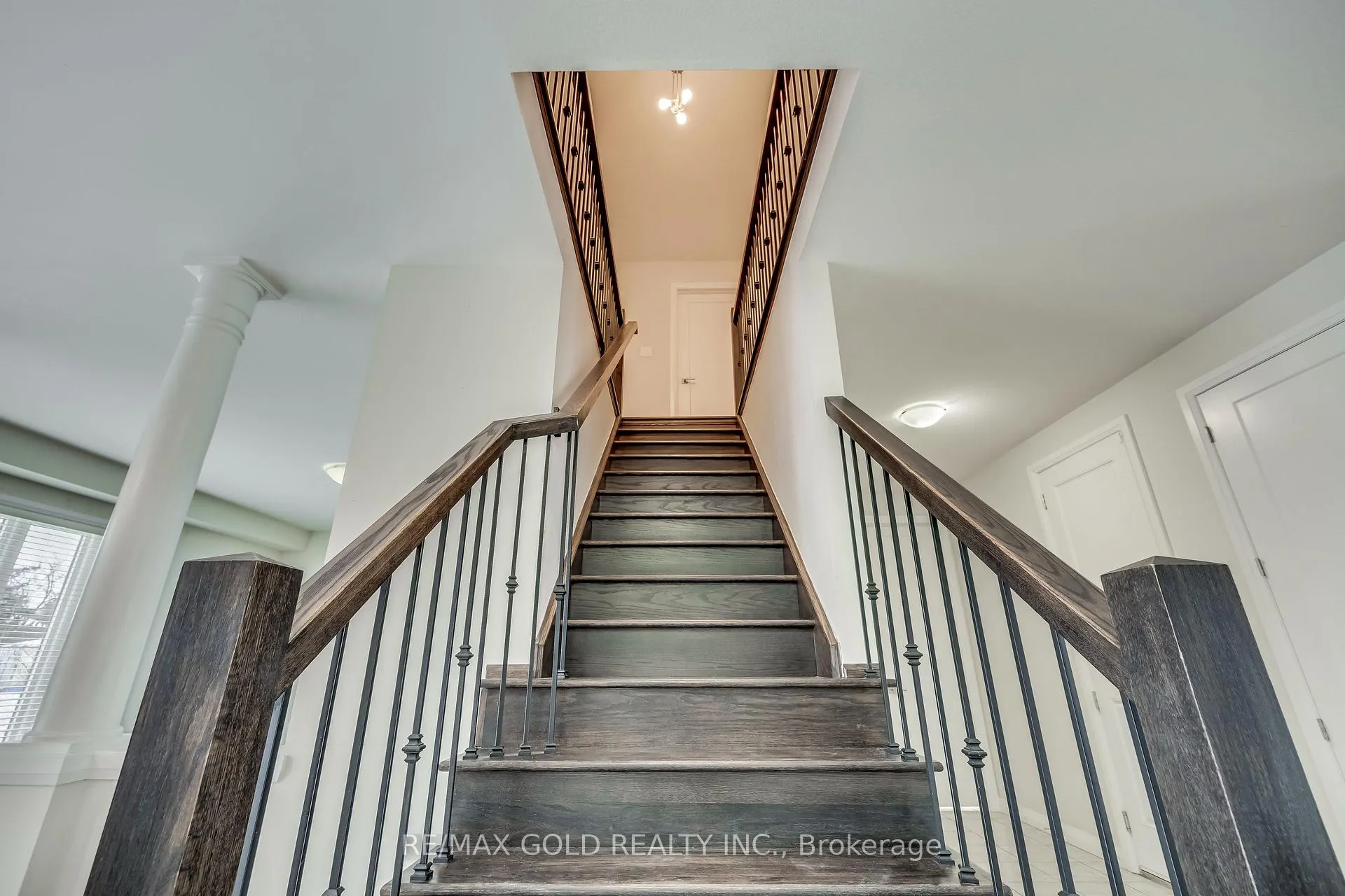 Photo 21 of 56 Lexington Avenue, Hamilton, Stoney Creek Mountain — HOMEH