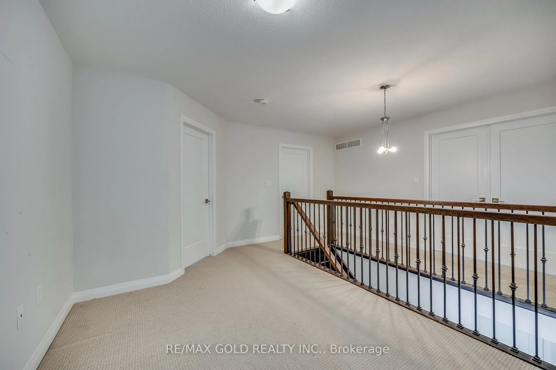Photo 23 of 56 Lexington Avenue, Hamilton, Stoney Creek Mountain — HOMEH