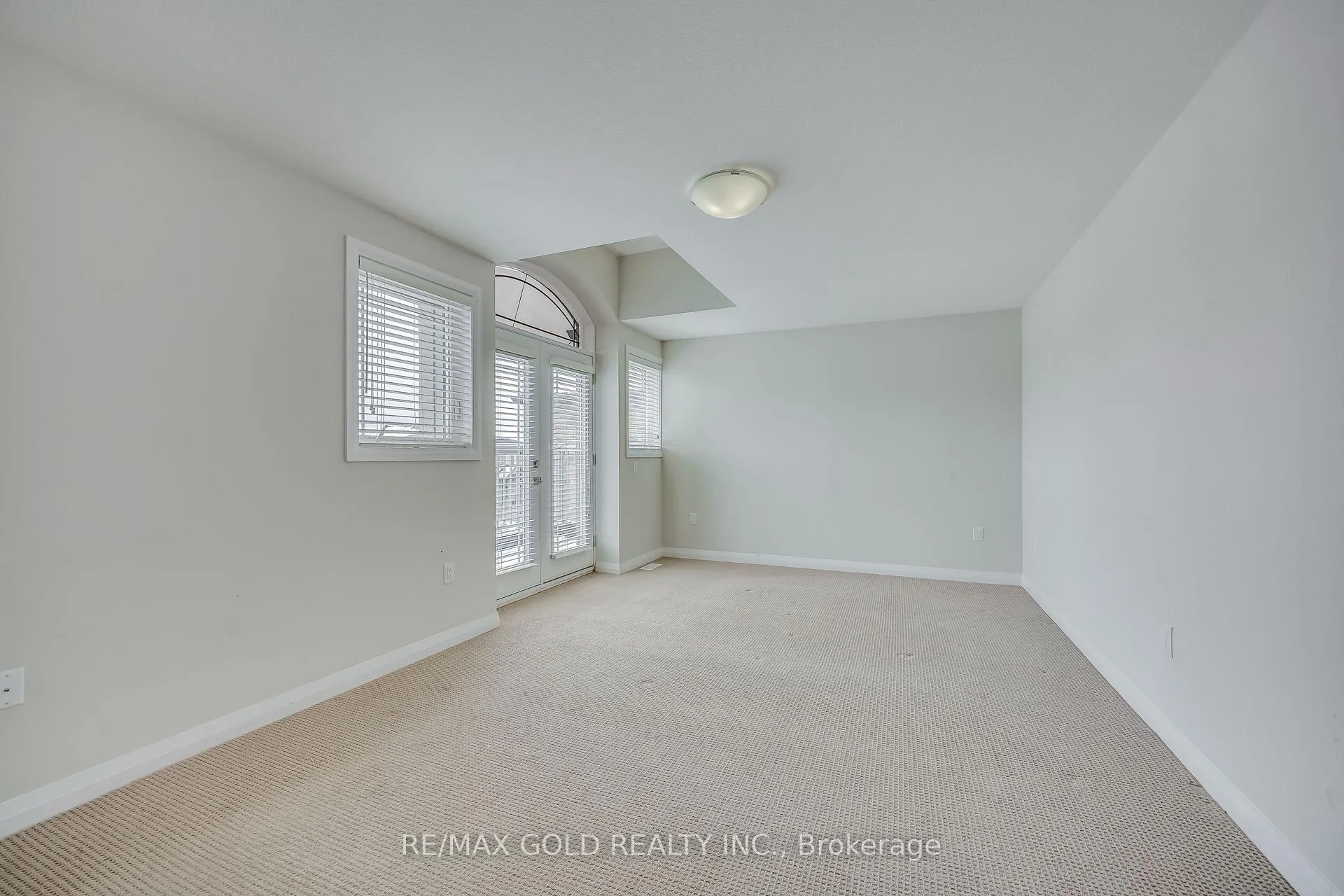 Photo 24 of 56 Lexington Avenue, Hamilton, Stoney Creek Mountain — HOMEH