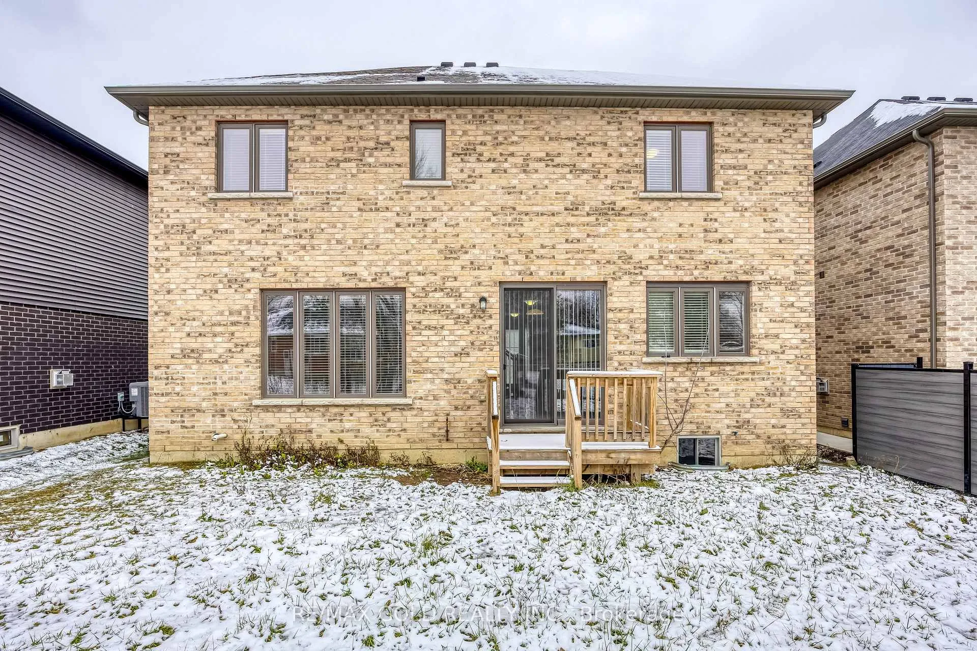 Photo 42 of 56 Lexington Avenue, Hamilton, Stoney Creek Mountain — HOMEH