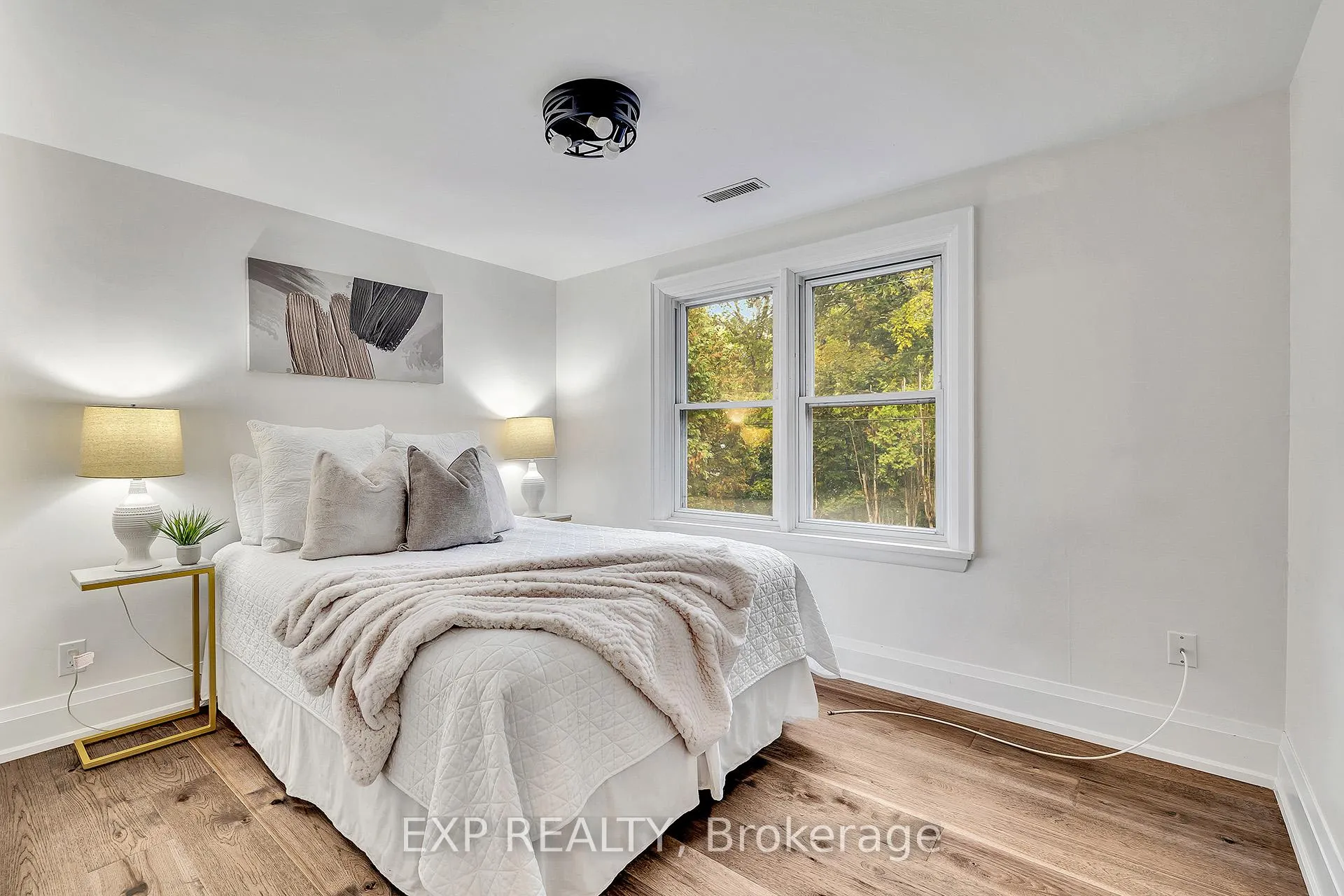 Photo 31 of 877 Kingsway Drive, Burlington, LaSalle — HOMEH