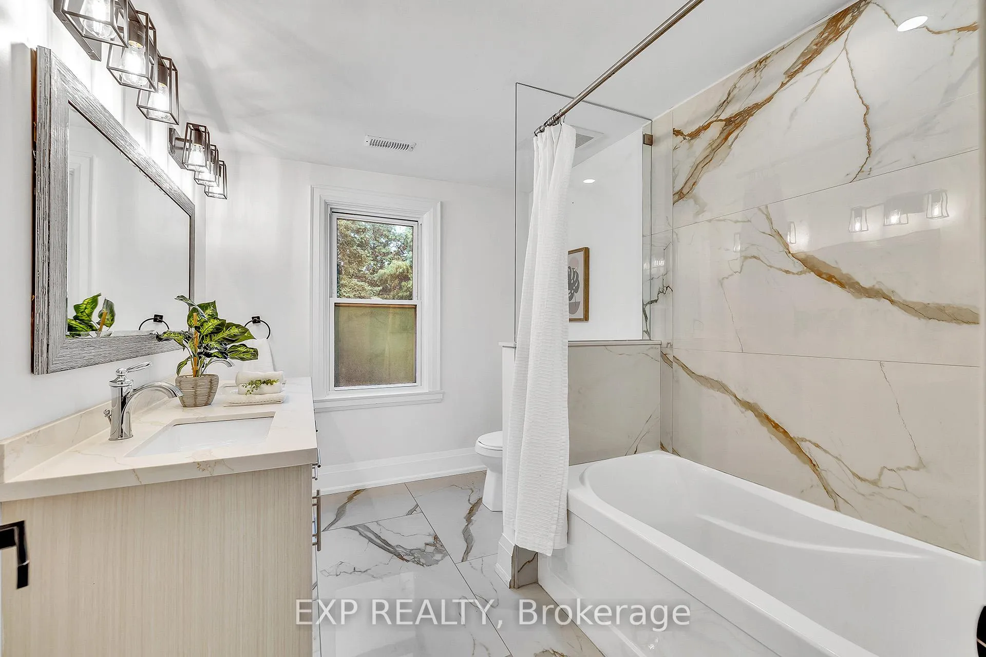 Photo 32 of 877 Kingsway Drive, Burlington, LaSalle — HOMEH