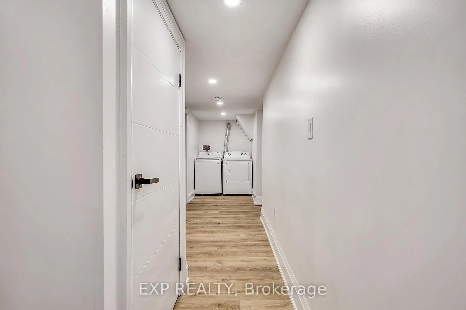 Photo 41 of 877 Kingsway Drive, Burlington, LaSalle — HOMEH