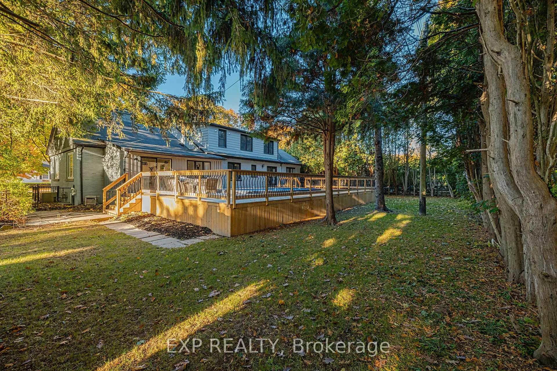 Photo 44 of 877 Kingsway Drive, Burlington, LaSalle — HOMEH