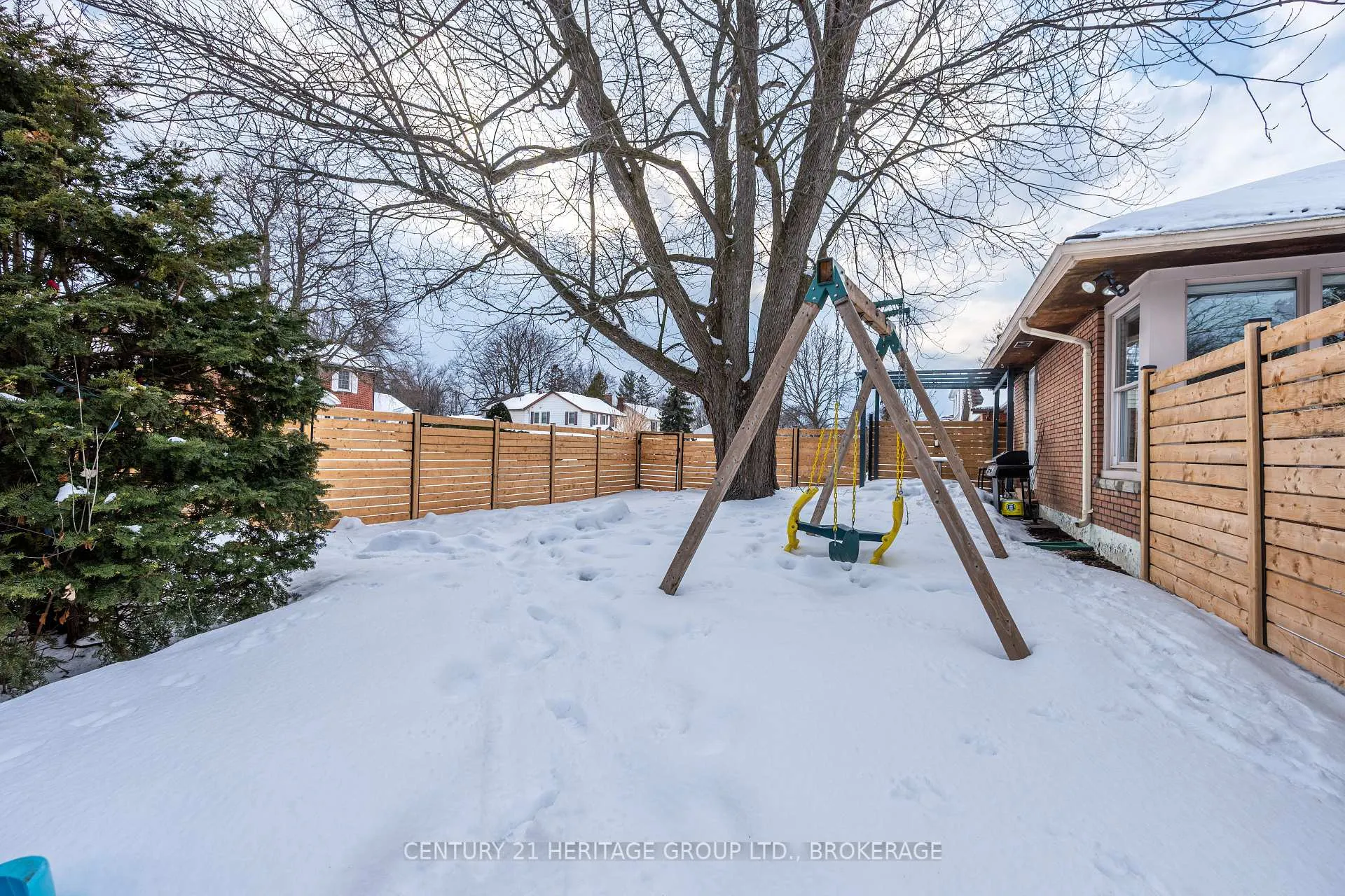 Photo 10 of 74 McMichael Street, Kingston, West of Sir John A. Blvd — HOMEH