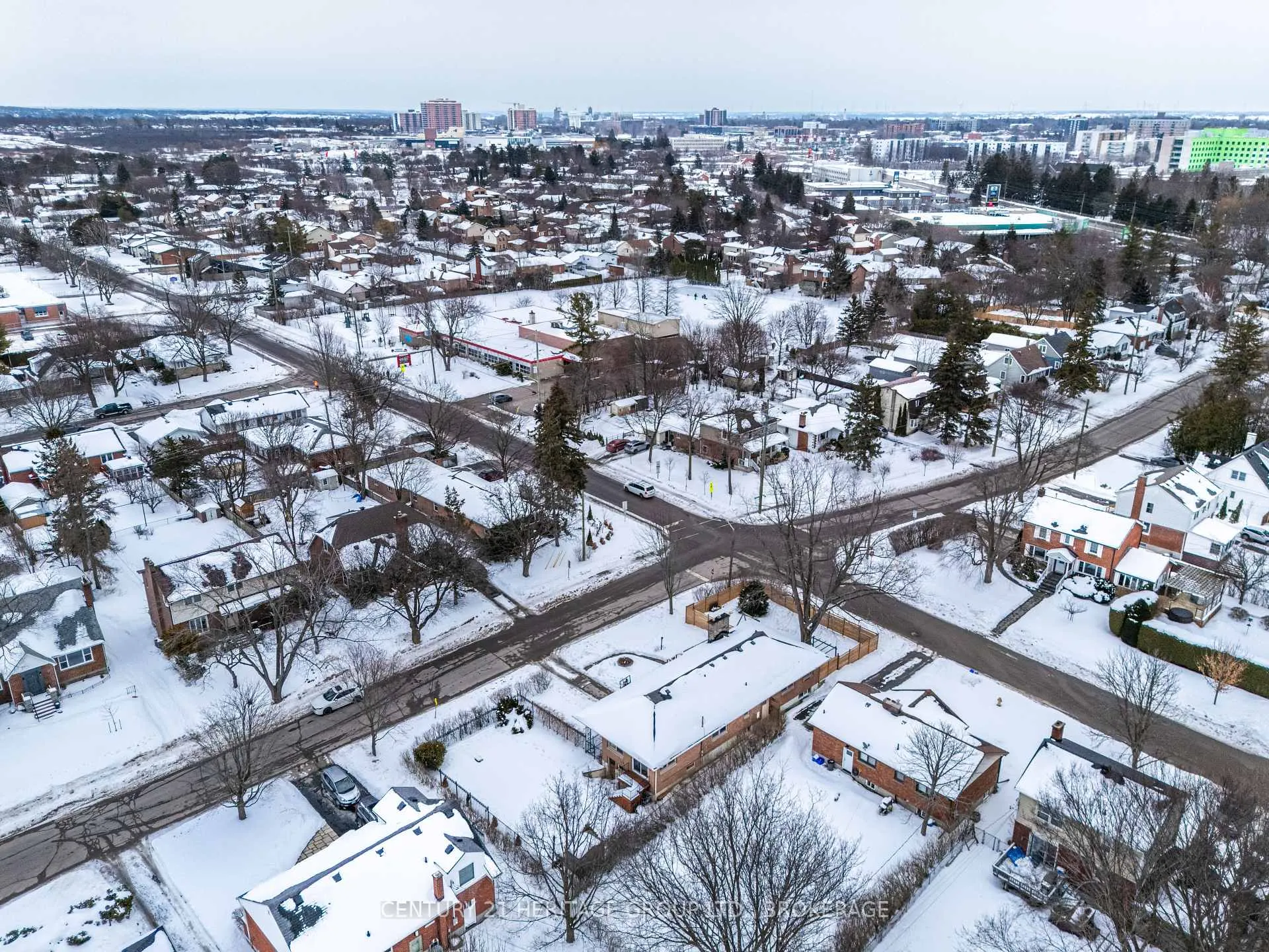 Photo 46 of 74 McMichael Street, Kingston, West of Sir John A. Blvd — HOMEH