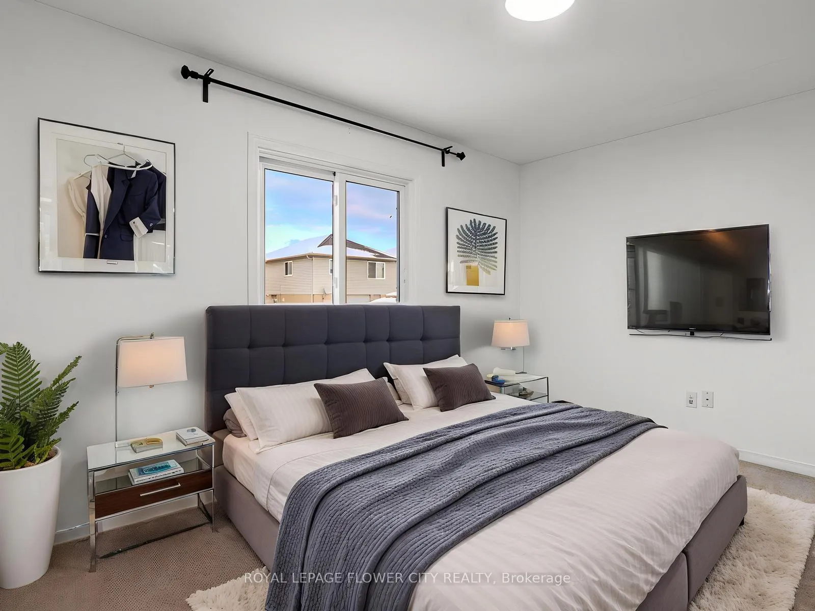 Photo 21 of 128 Donnenwerth Drive, Kitchener — HOMEH