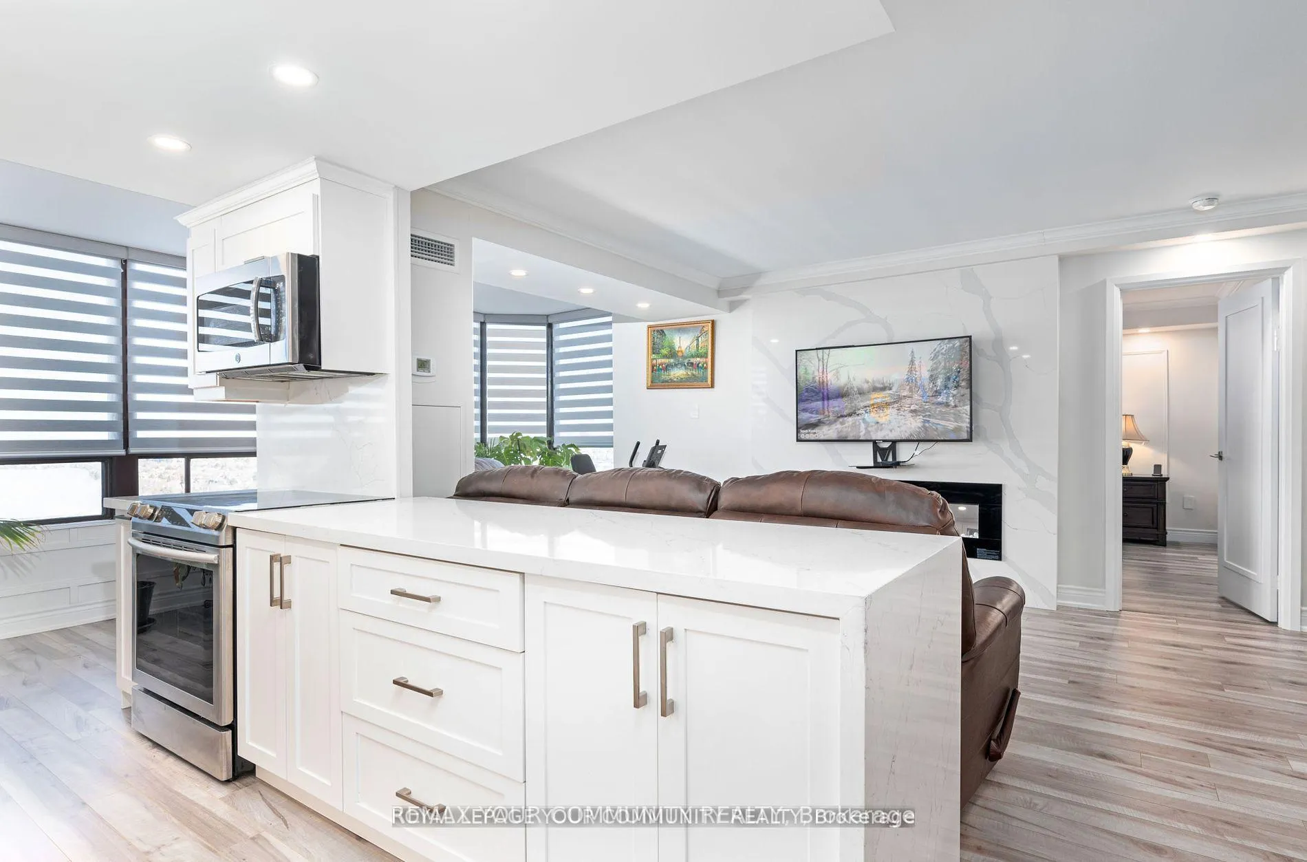 Photo 3 of Unit 1601, 7601 Bathurst Street, Vaughan, Crestwood-Springfarm-Yorkhill — HOMEH