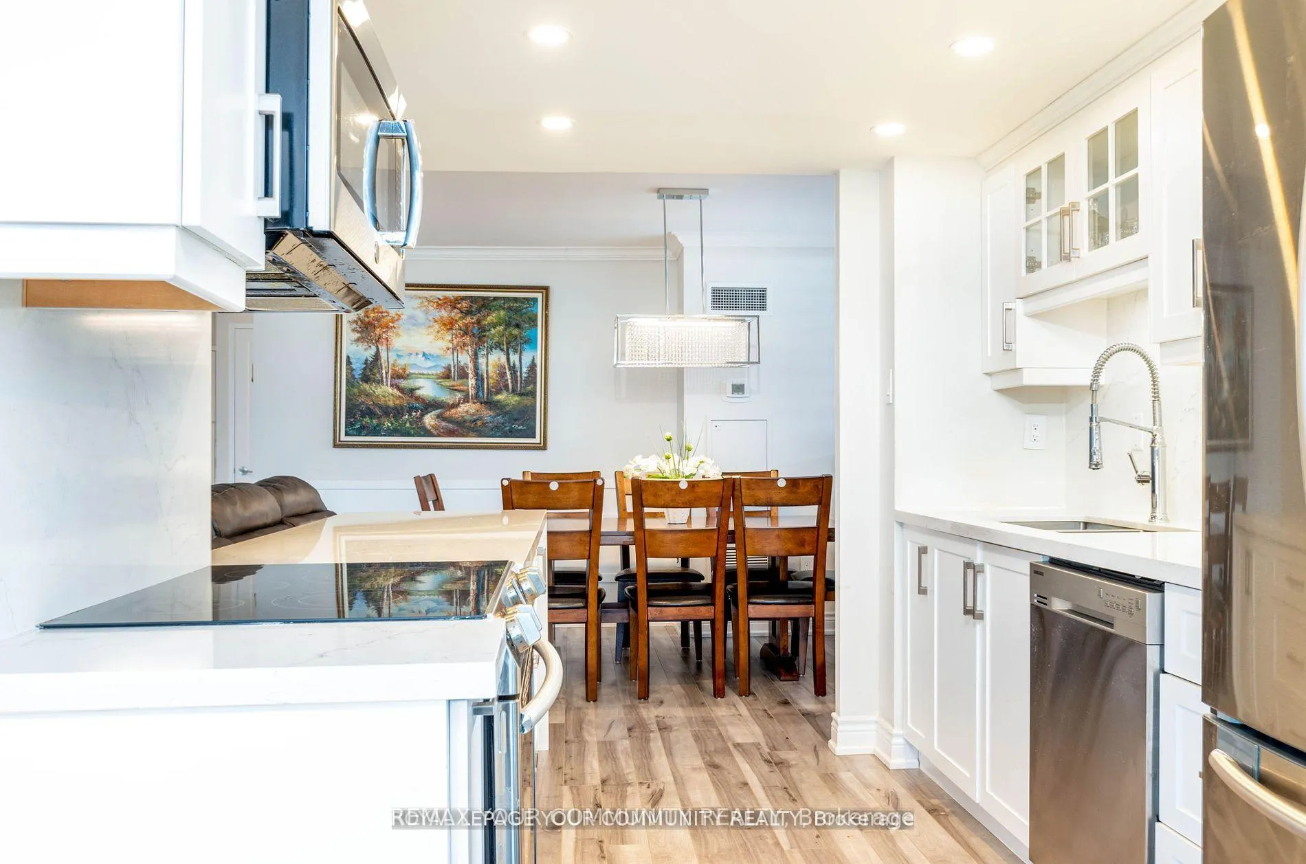 Photo 5 of Unit 1601, 7601 Bathurst Street, Vaughan, Crestwood-Springfarm-Yorkhill — HOMEH