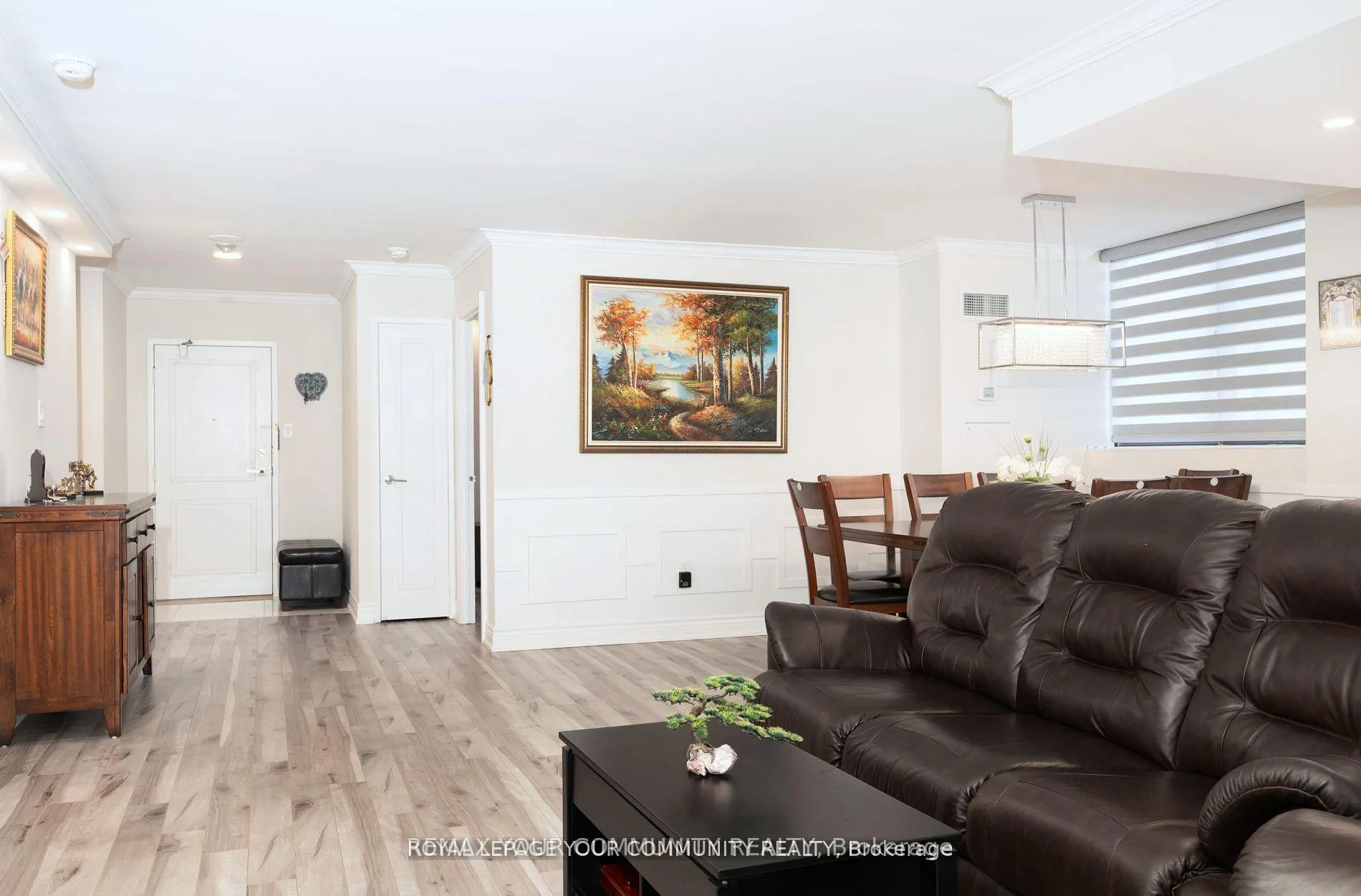 Photo 8 of Unit 1601, 7601 Bathurst Street, Vaughan, Crestwood-Springfarm-Yorkhill — HOMEH