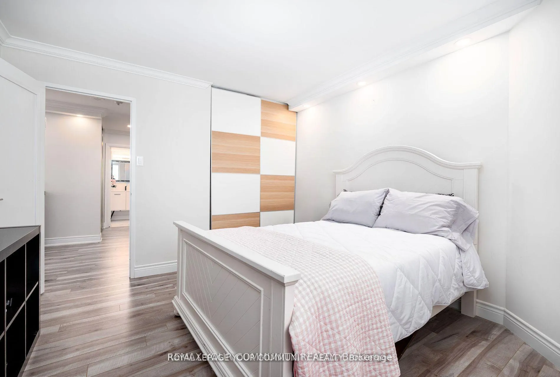 Photo 16 of Unit 1601, 7601 Bathurst Street, Vaughan, Crestwood-Springfarm-Yorkhill — HOMEH