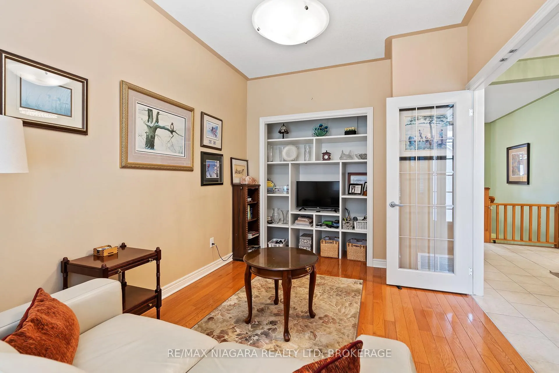 Photo 7 of 21 Willowlanding Court, Welland, N. Welland — HOMEH