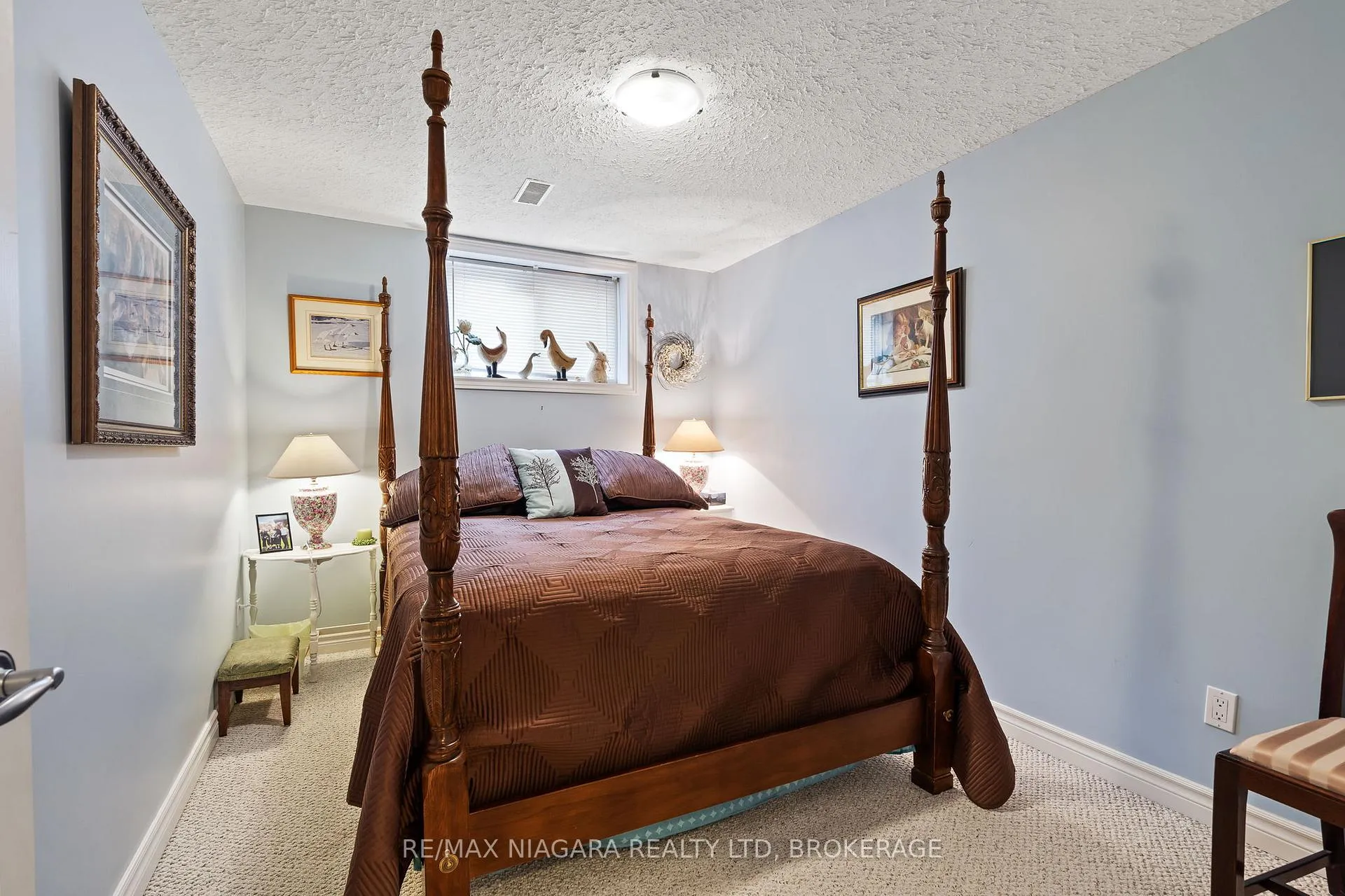 Photo 27 of 21 Willowlanding Court, Welland, N. Welland — HOMEH