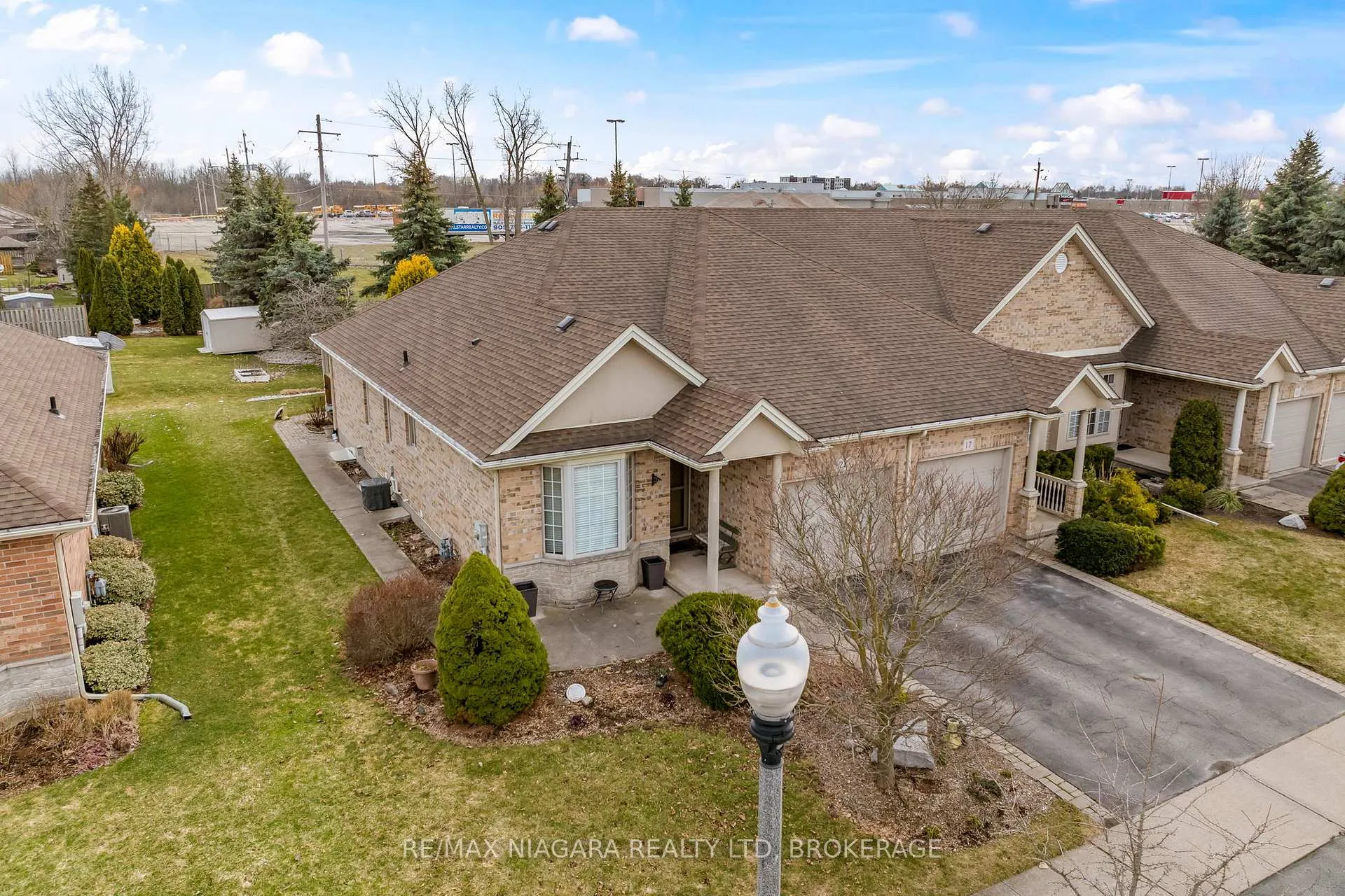 Photo 37 of 21 Willowlanding Court, Welland, N. Welland — HOMEH
