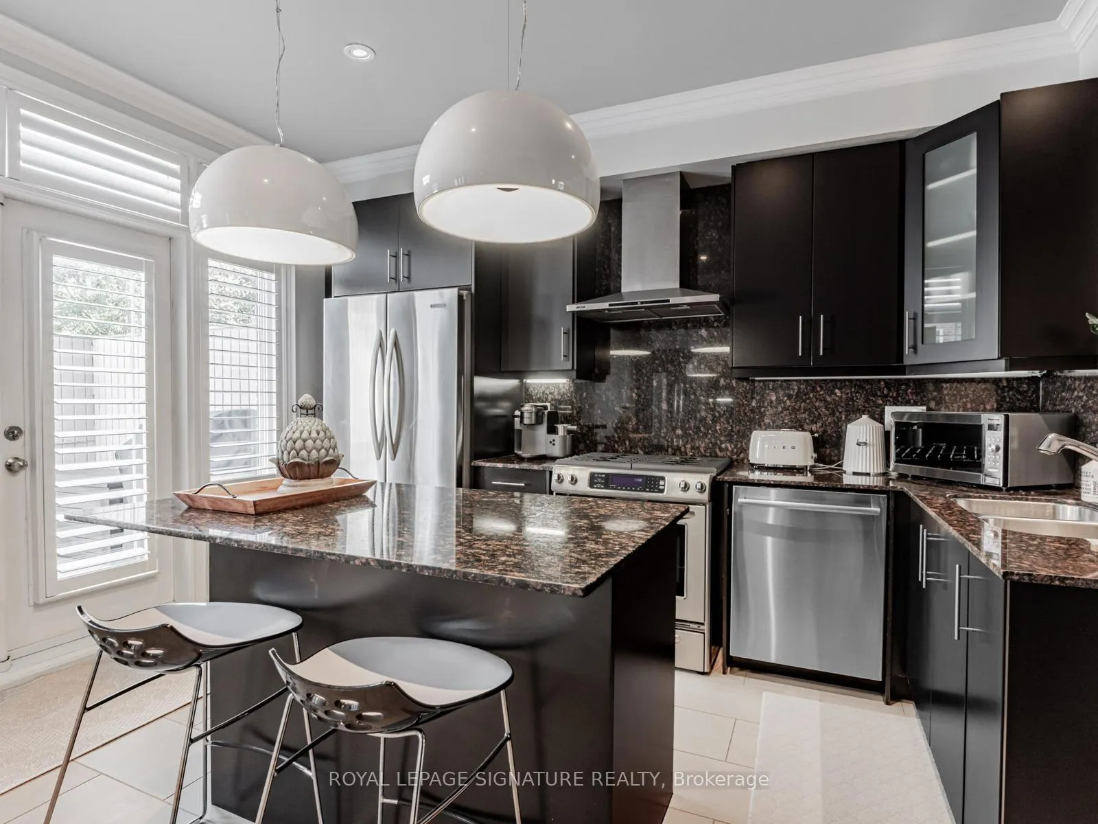 Photo 5 of 63 Ruby Lang Lane, Etobicoke, Mimico — HOMEH