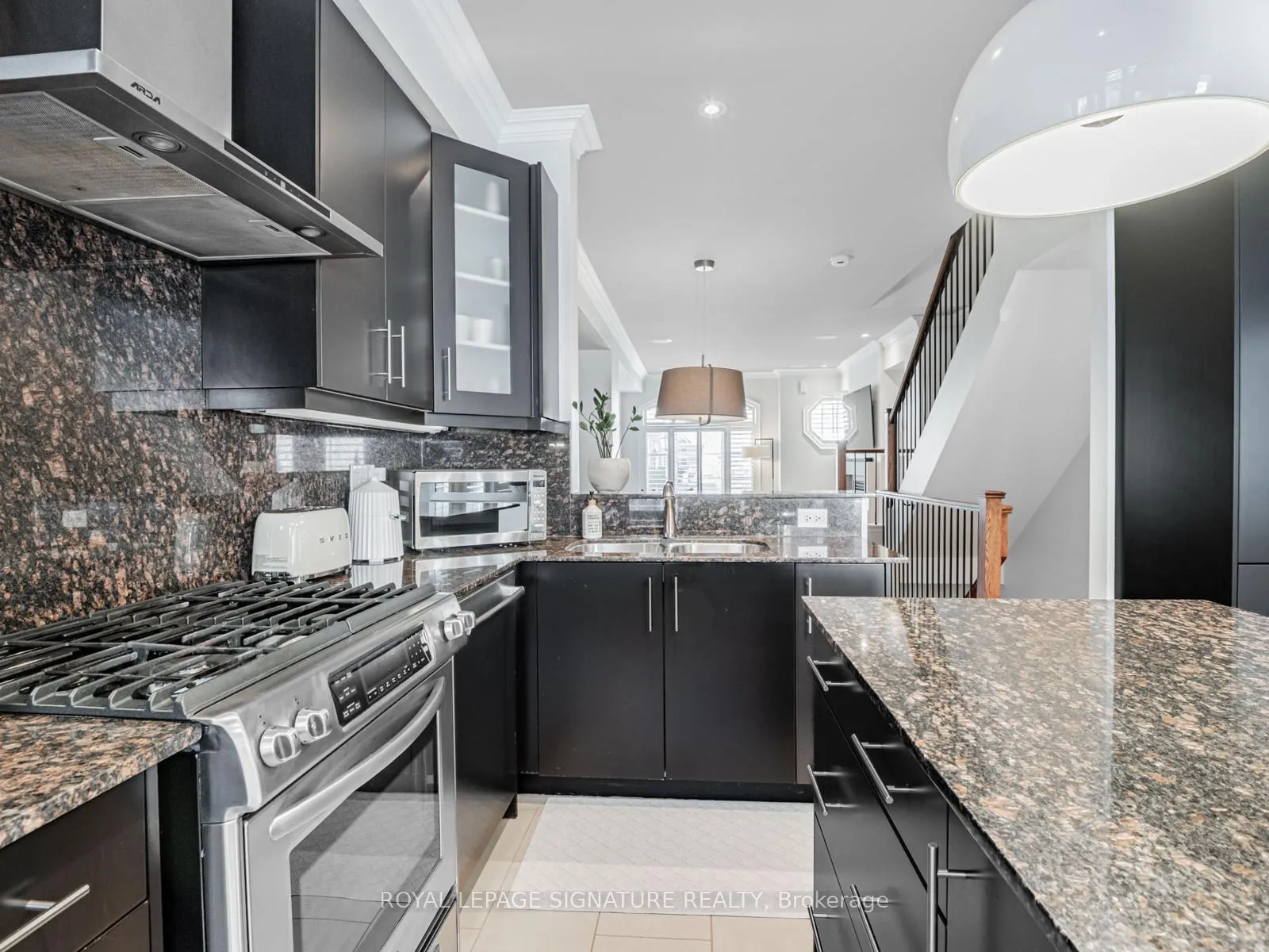 Photo 8 of 63 Ruby Lang Lane, Etobicoke, Mimico — HOMEH
