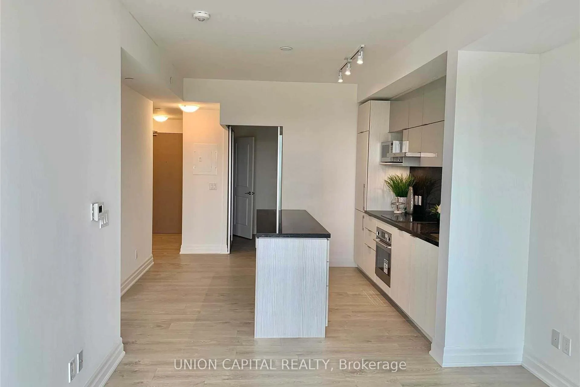 Photo 7 of Unit 503, 18 Rouge Valley Drive, Markham, Unionville — HOMEH