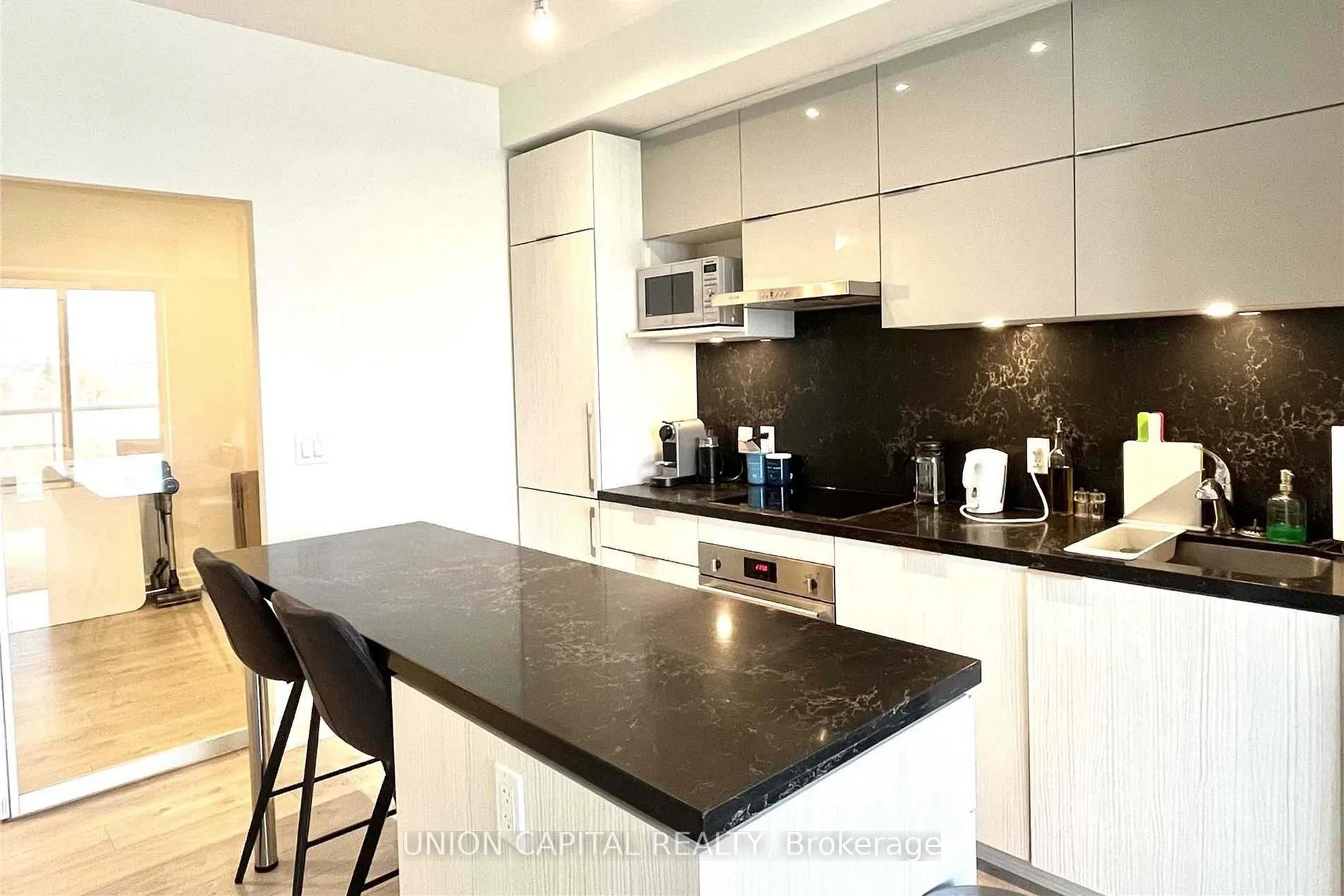 Photo 10 of Unit 503, 18 Rouge Valley Drive, Markham, Unionville — HOMEH