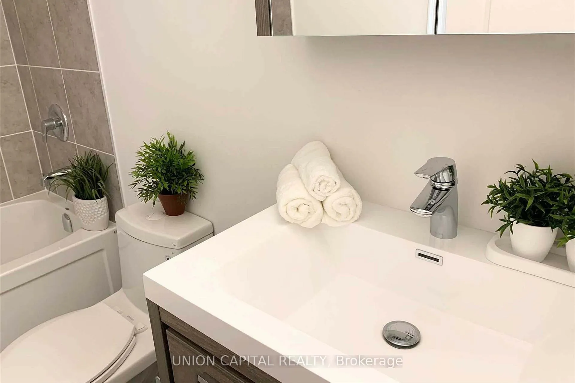 Photo 13 of Unit 503, 18 Rouge Valley Drive, Markham, Unionville — HOMEH