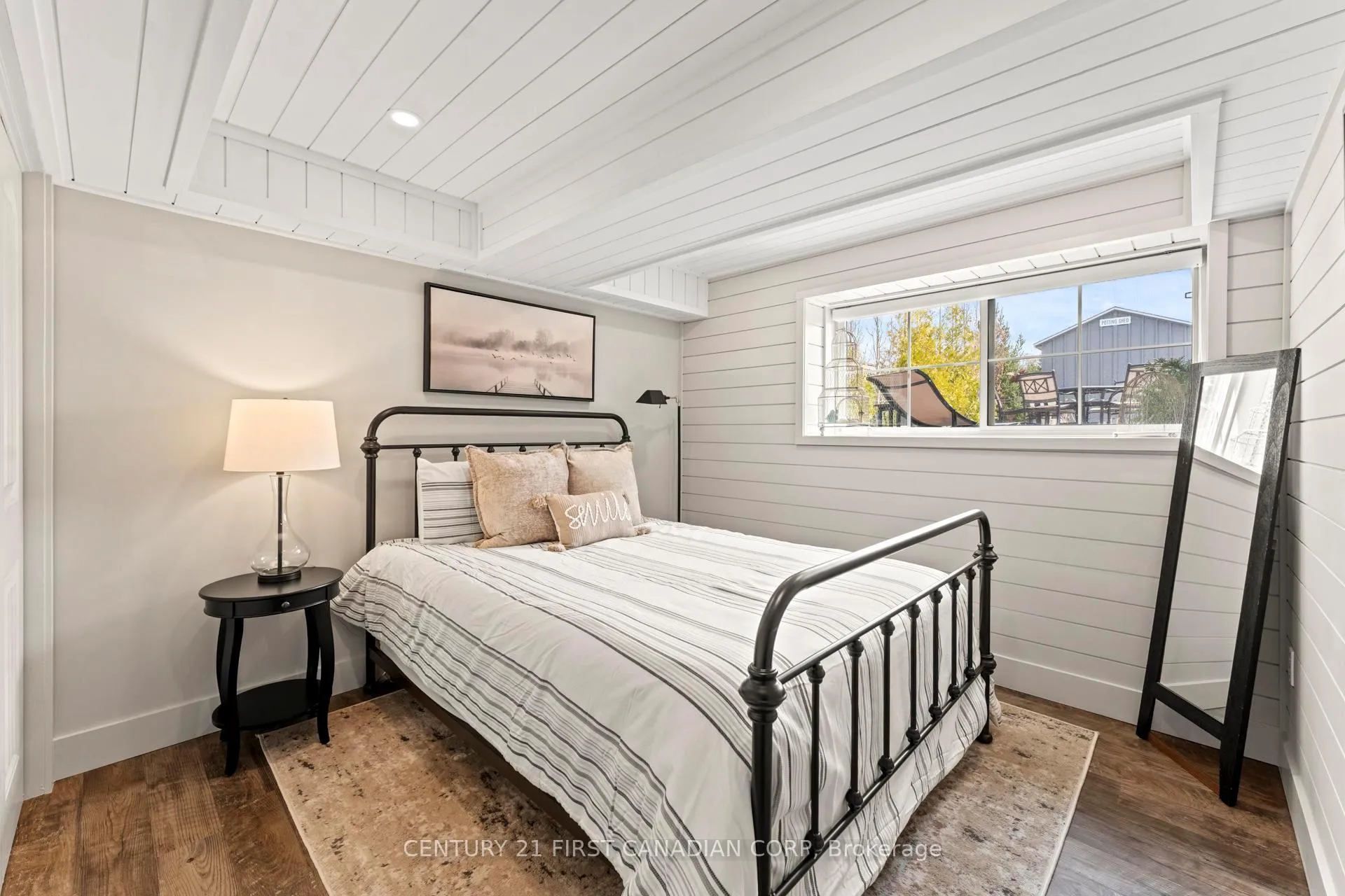 Photo 24 of 96 Tuyll Street, Bluewater, Bayfield — HOMEH