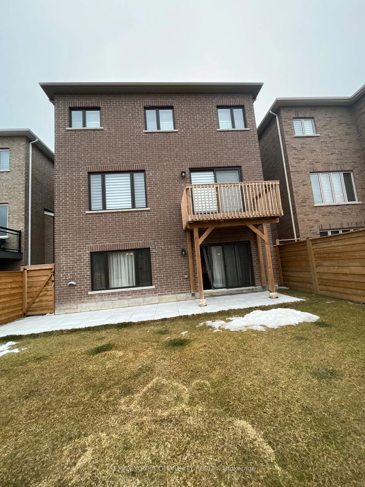 Photo 5 of 66 Woodhaven Avenue, Aurora, Aurora Estates — HOMEH